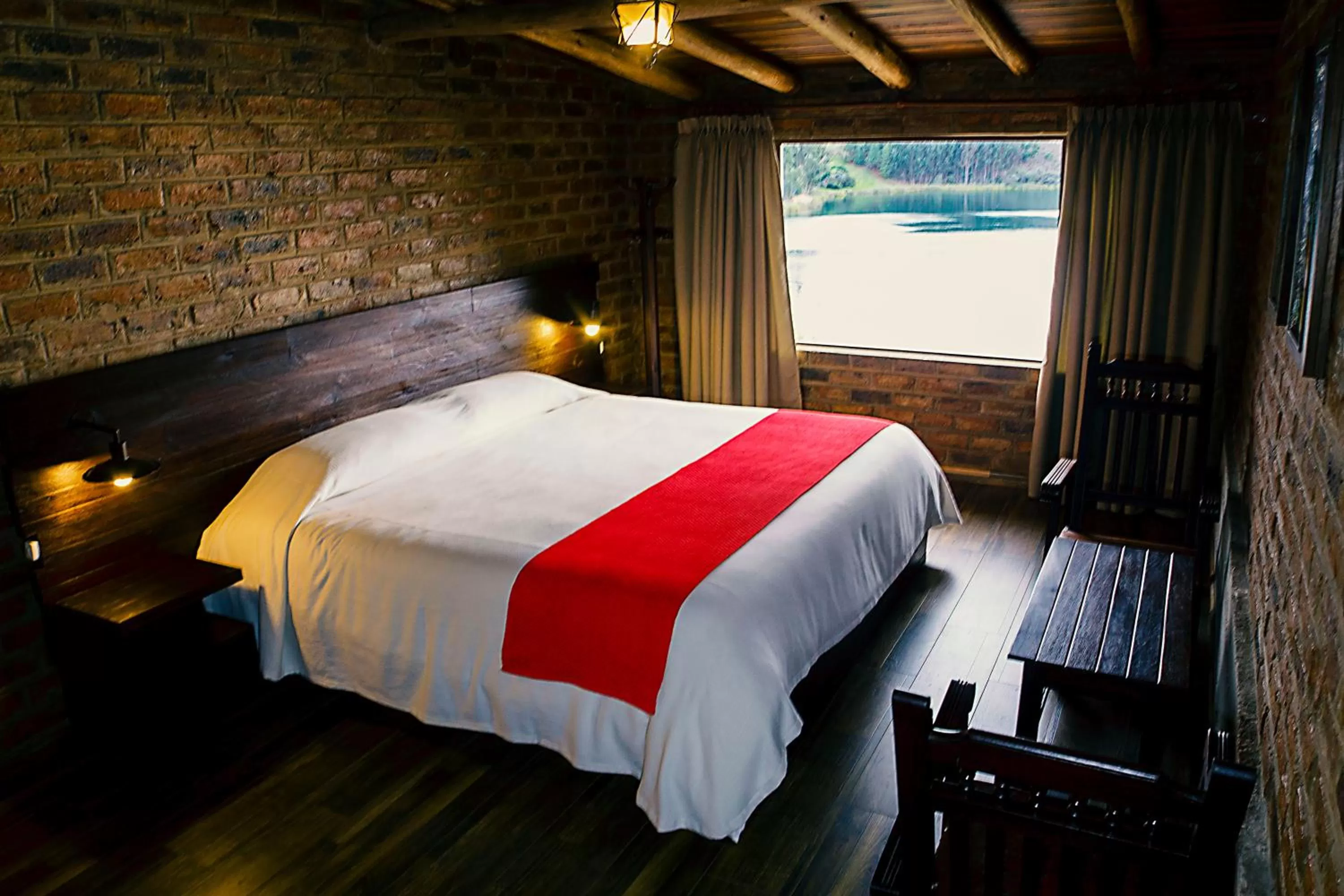 Bedroom, Bed in Hotel Refugio Pozo Azul