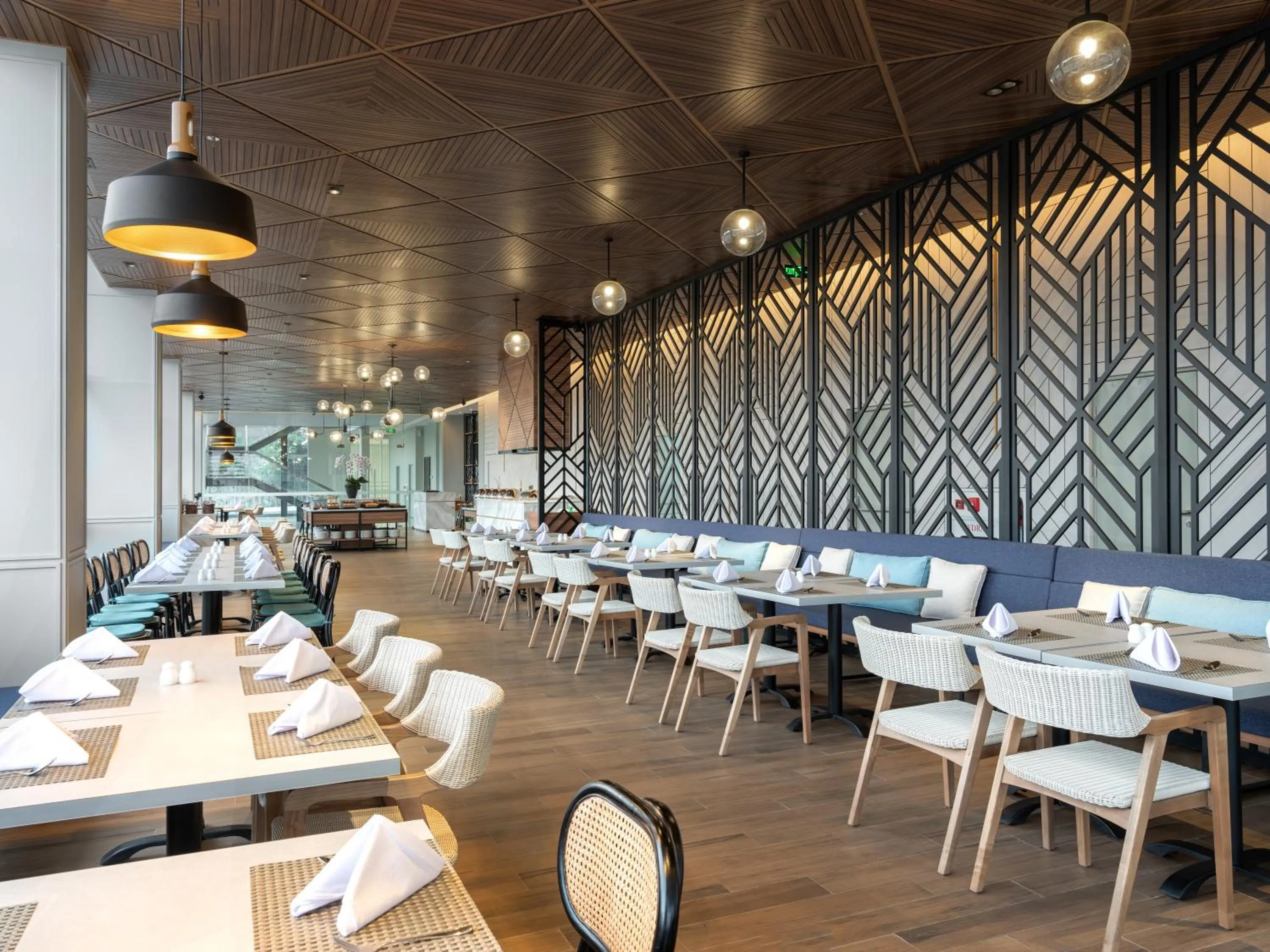 Restaurant/places to eat in Hotel Santika Pasir Koja Bandung