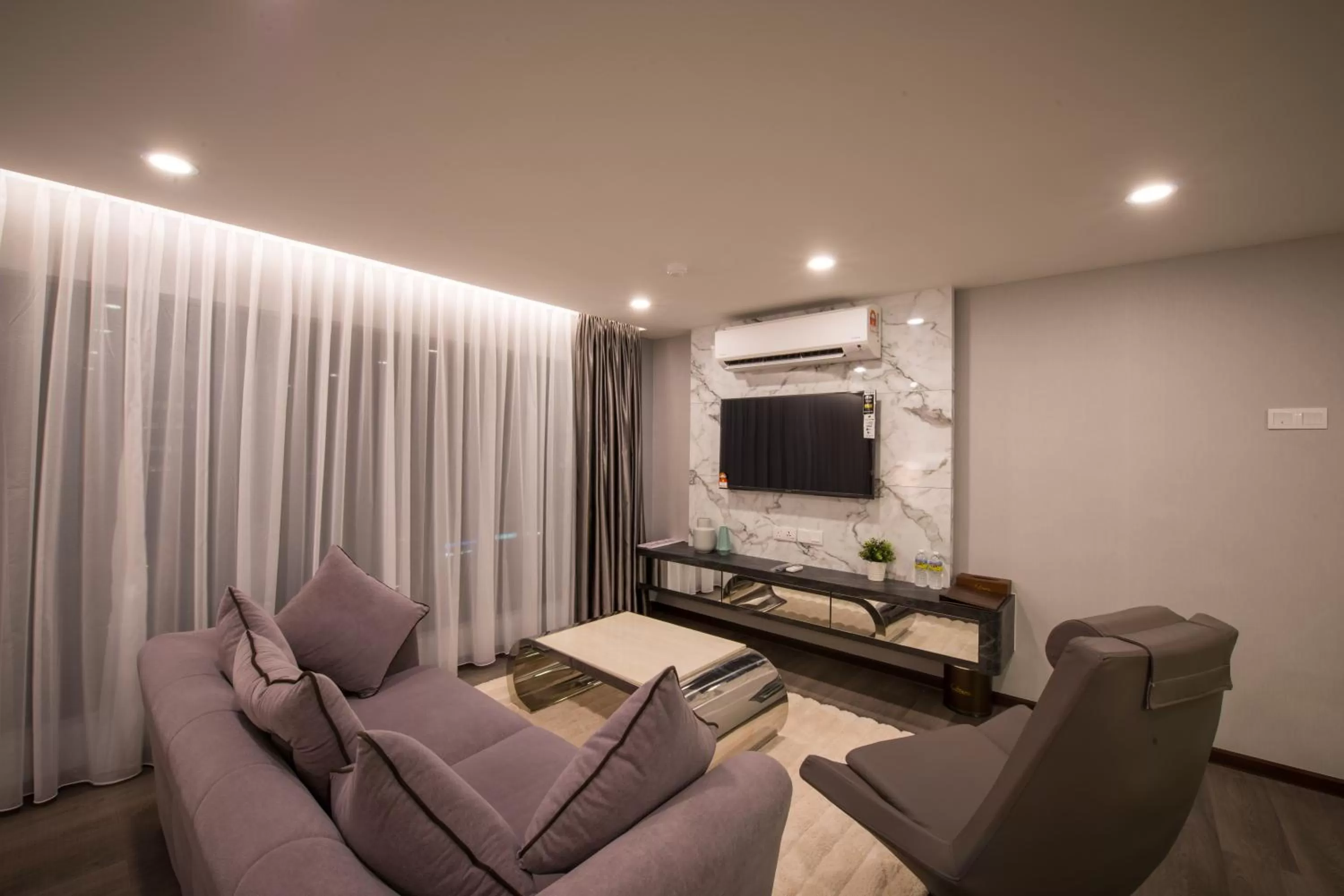 Living room in Asiatic Hotel