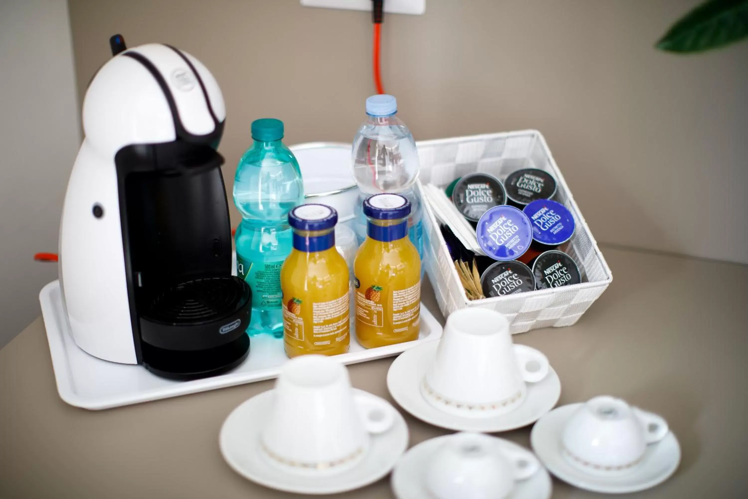 Coffee/tea facilities in Le Muse Suite