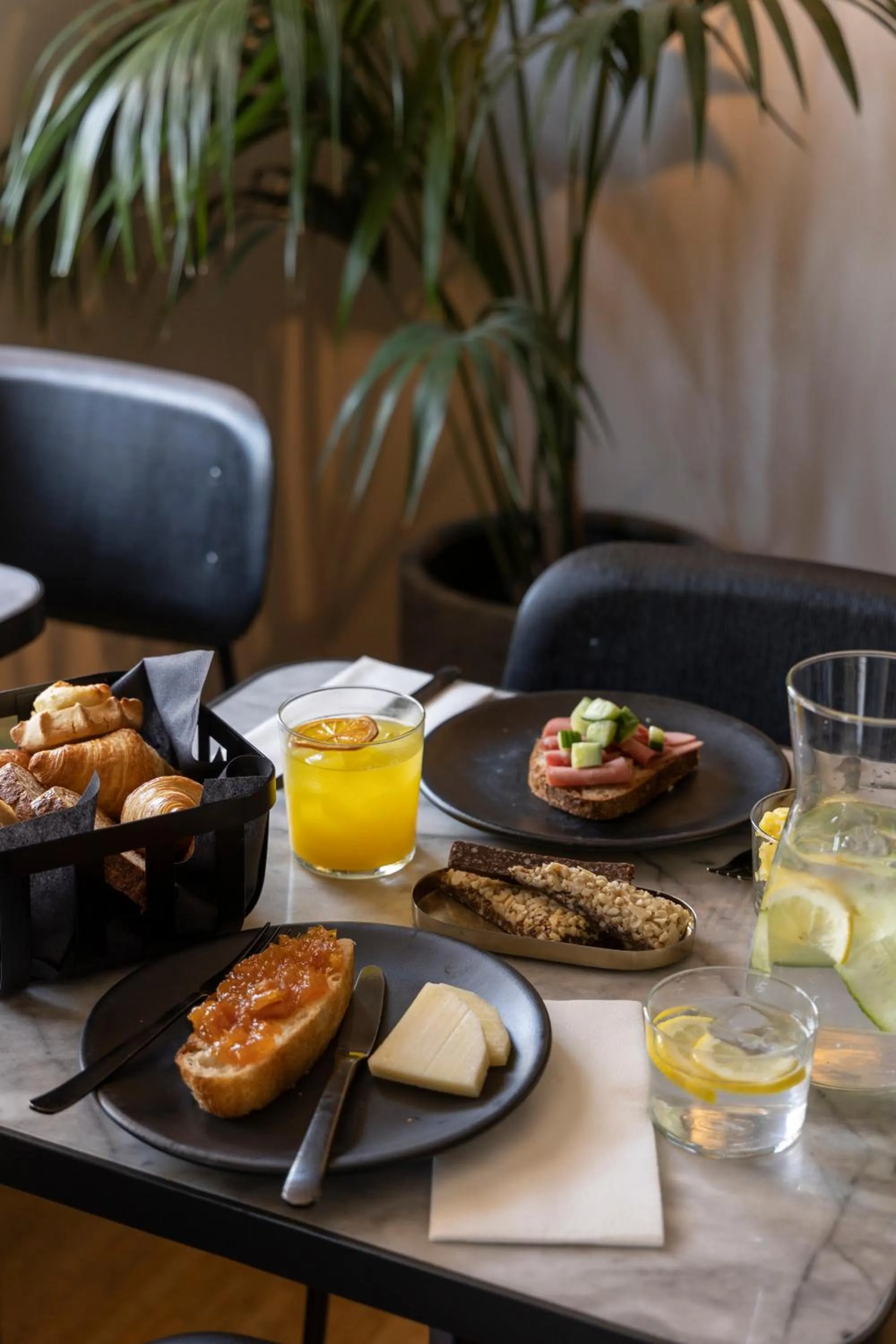 Restaurant/places to eat in The Modernist Athens