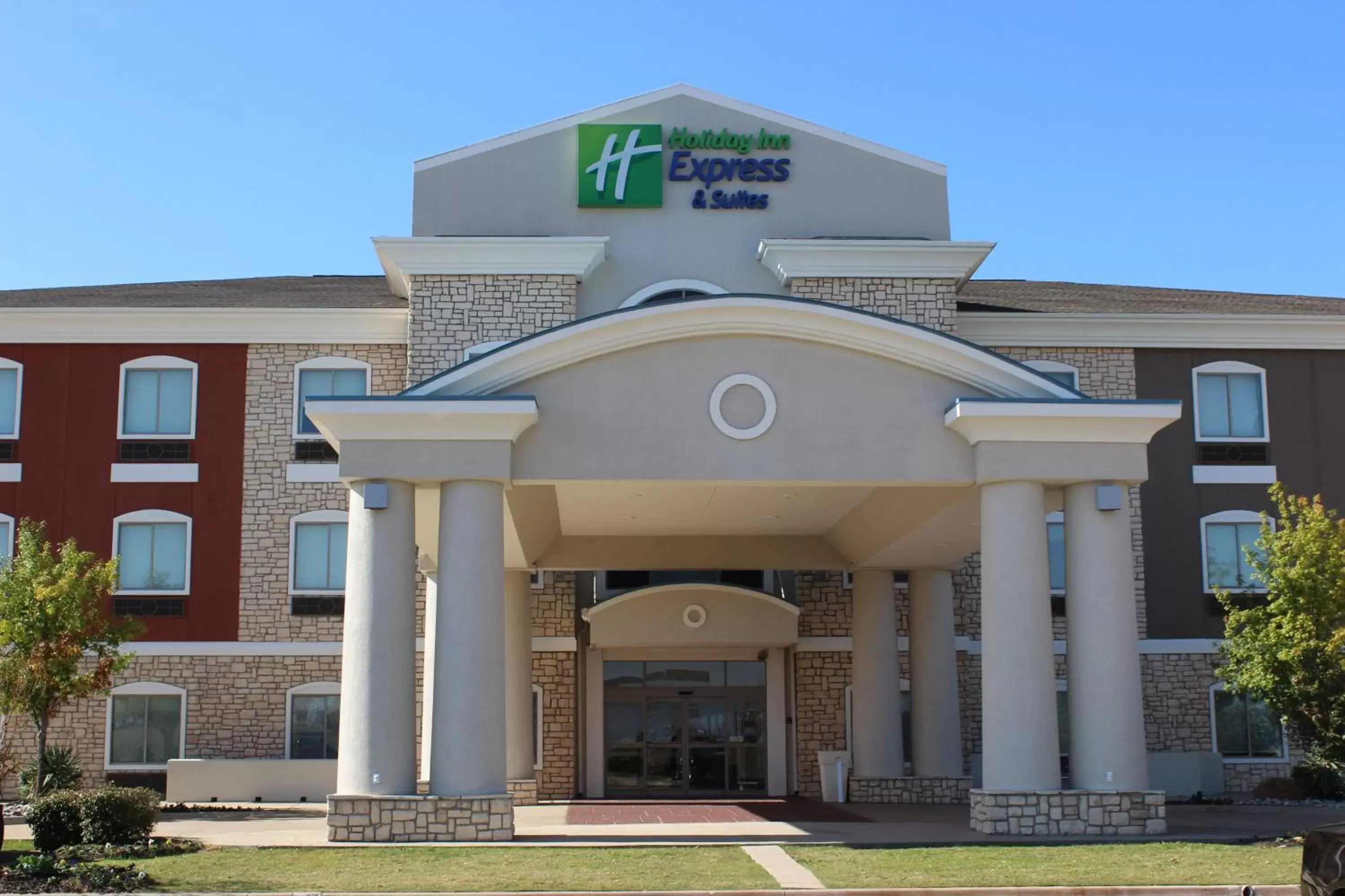 Property Building in Holiday Inn Express Hotel & Suites Mansfield, an IHG Hotel