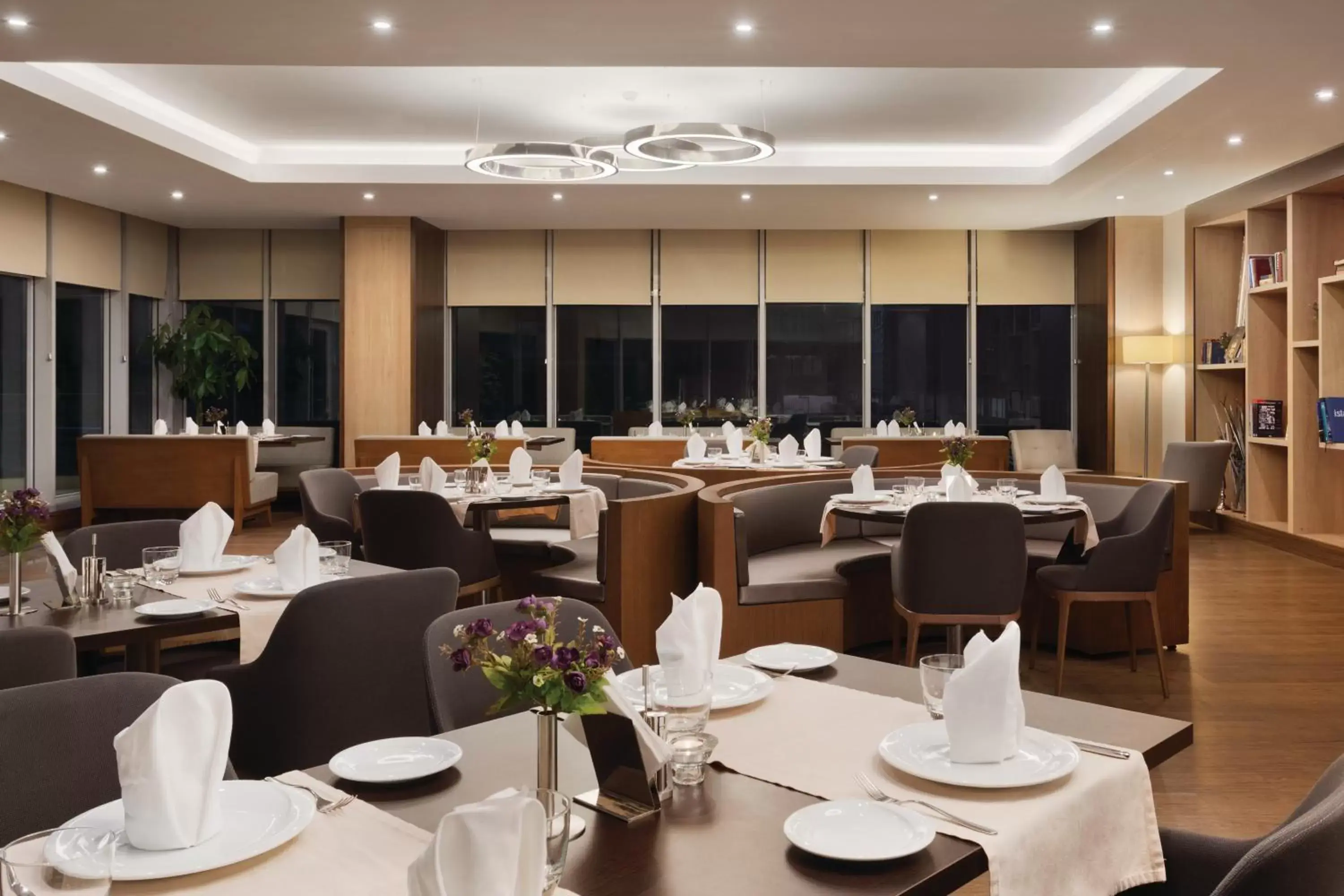 Staff, Restaurant/Places to Eat in Ramada Encore Istanbul Bayrampasa