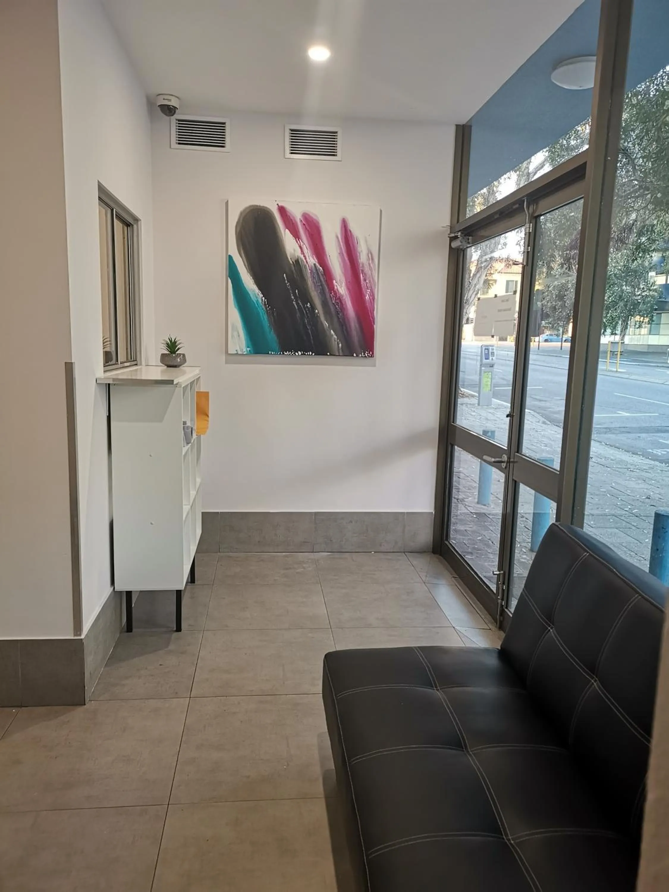 Lobby or reception, Seating Area in Perth 5 Backpacker Hostel