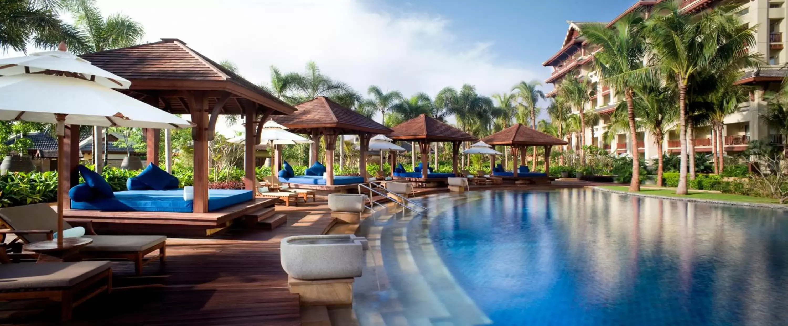 Pool view, Swimming Pool in The Ritz-Carlton Sanya, Yalong Bay