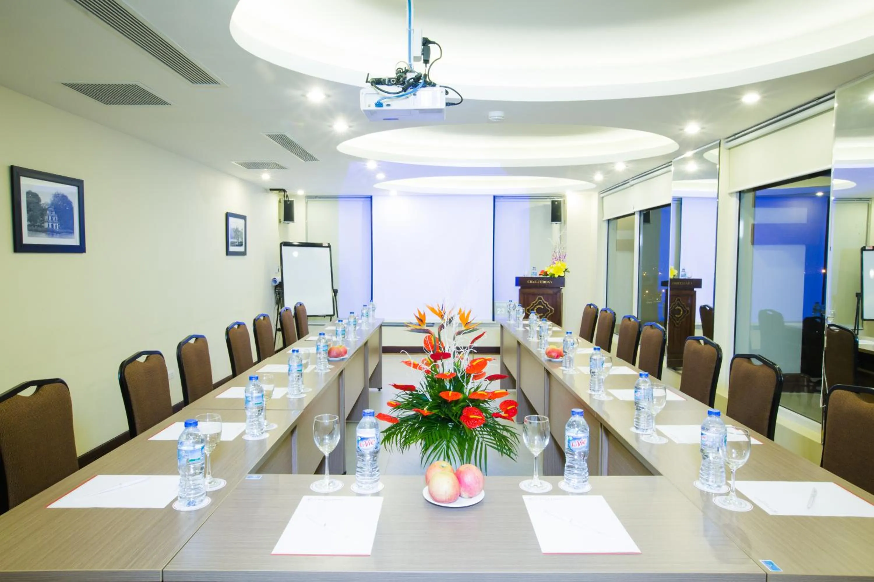 Business facilities in Chalcedony Grand Hotel