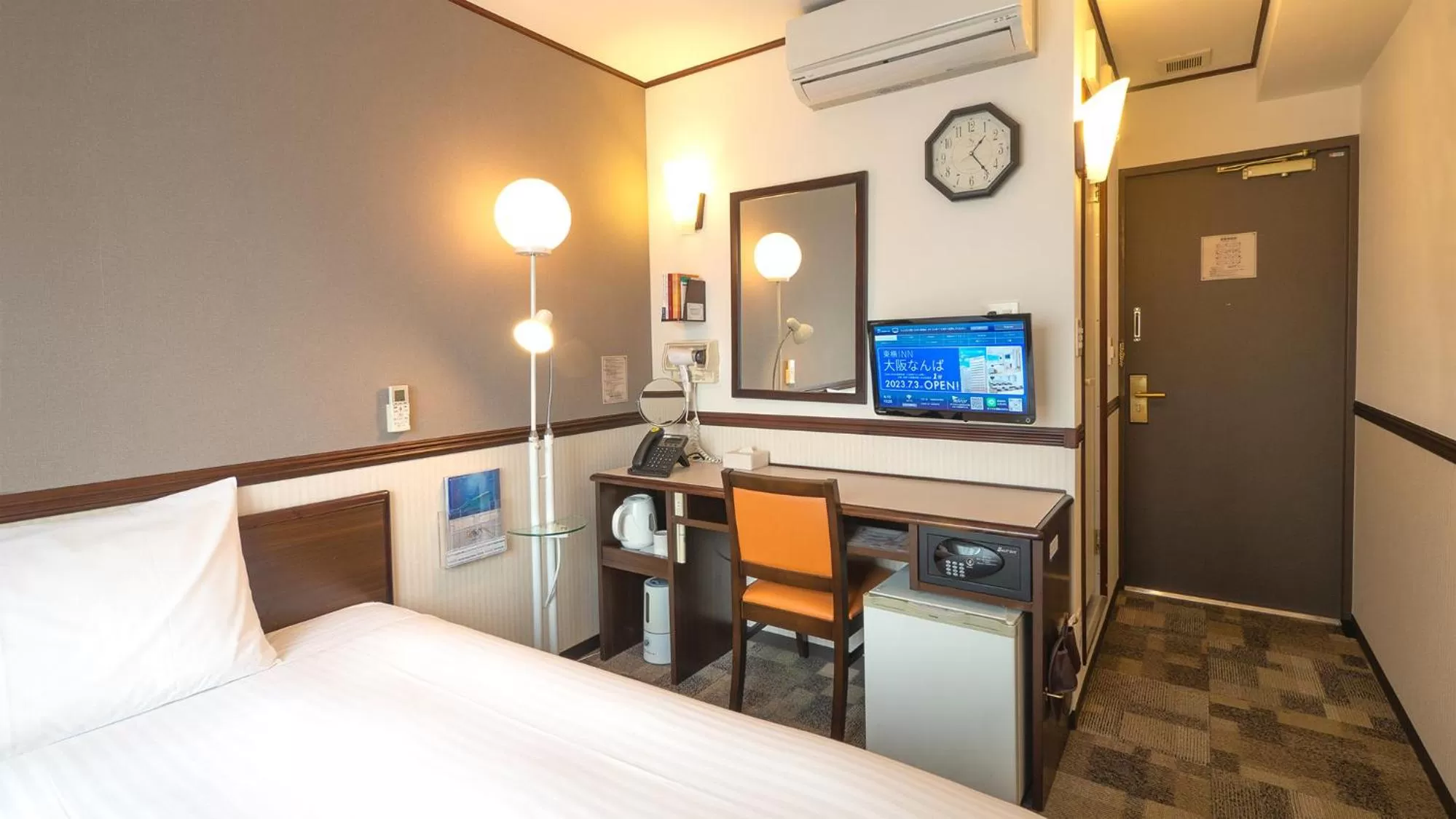 Area and facilities, Bed in Toyoko Inn Osaka Umeda Nakatsu No.2