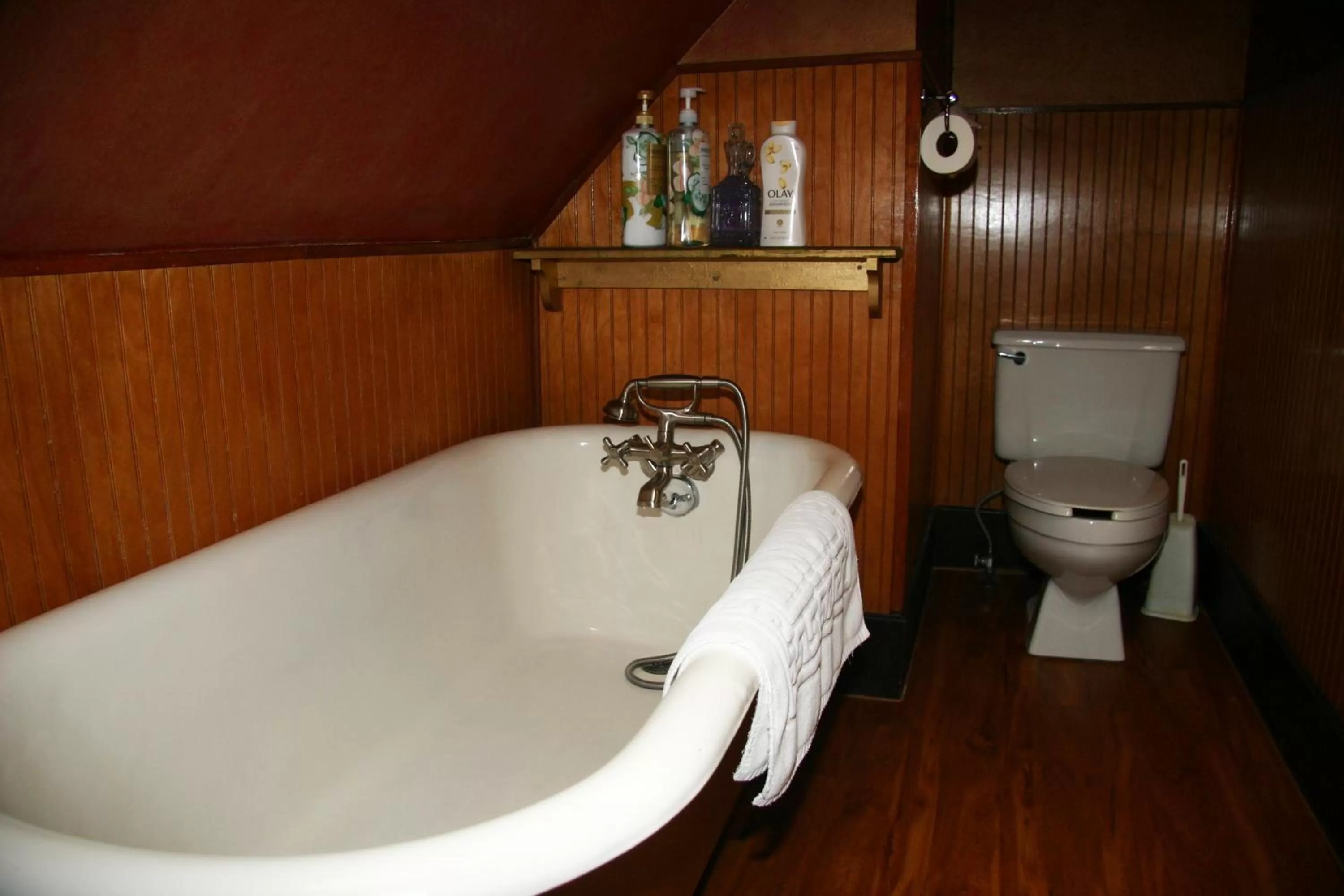 Bathroom in Greenbriar Inn