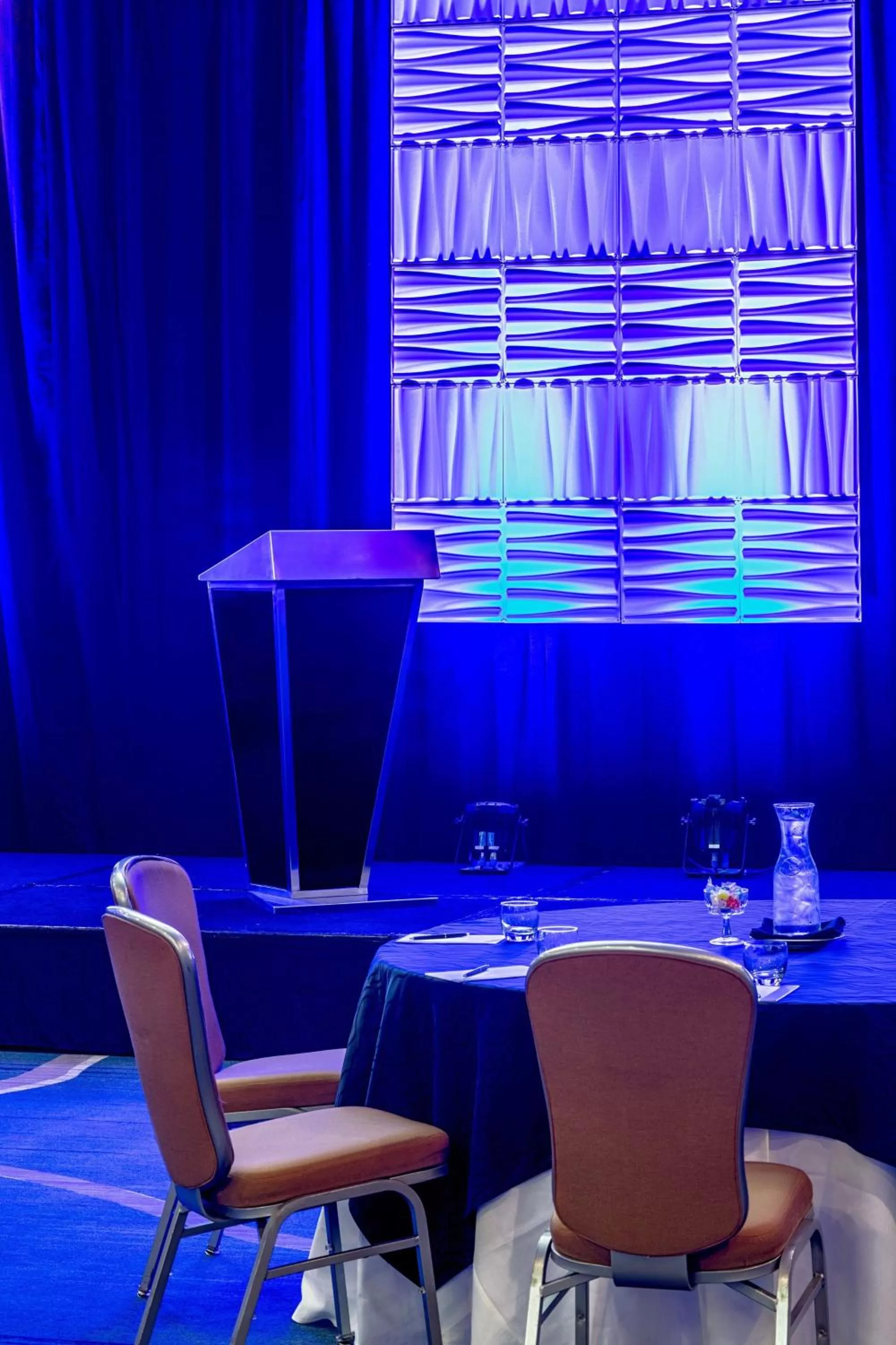 Meeting/conference room in Sonesta Hotel Houston IAH Airport