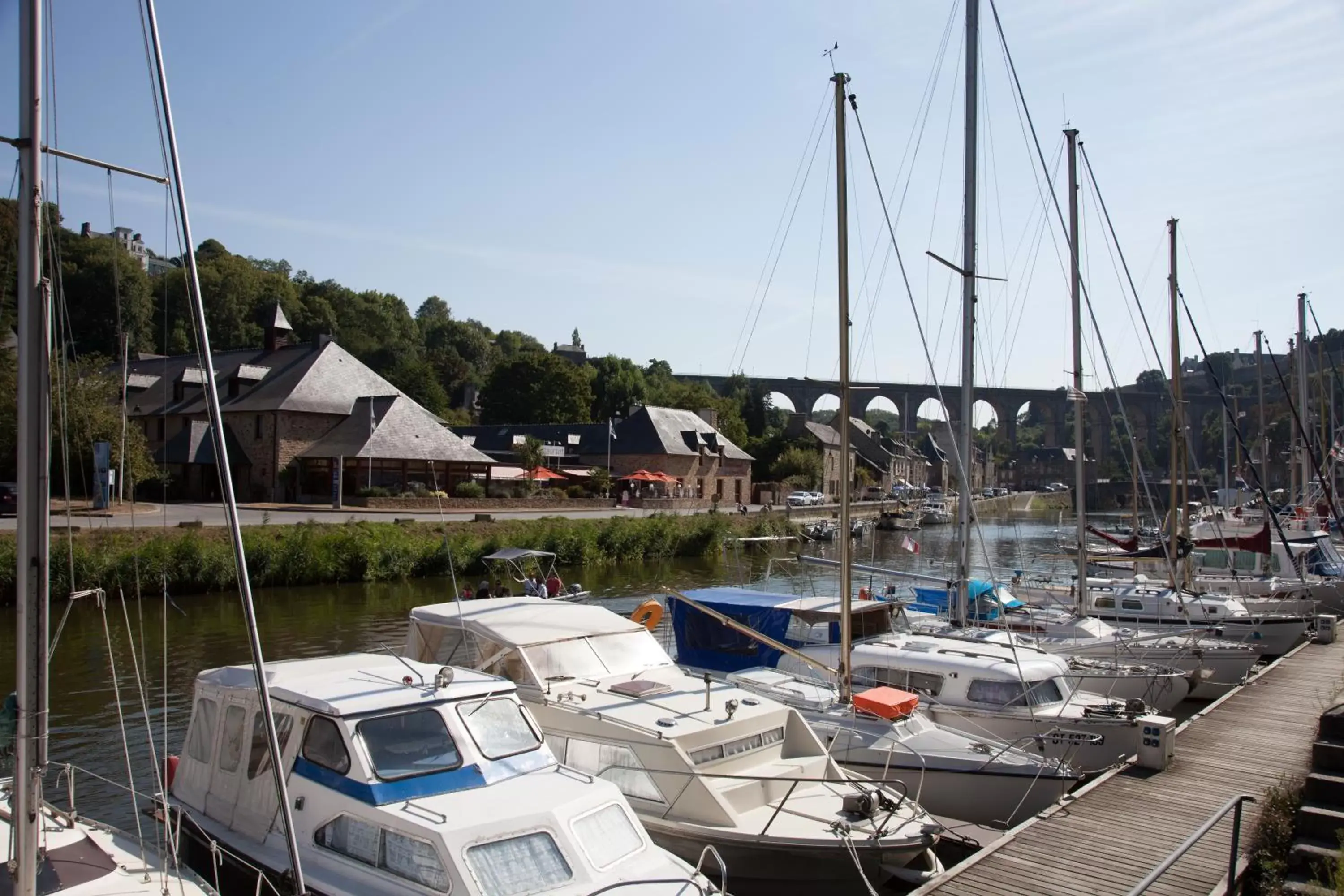 Facade/entrance in Mercure Dinan Port Le Jerzual