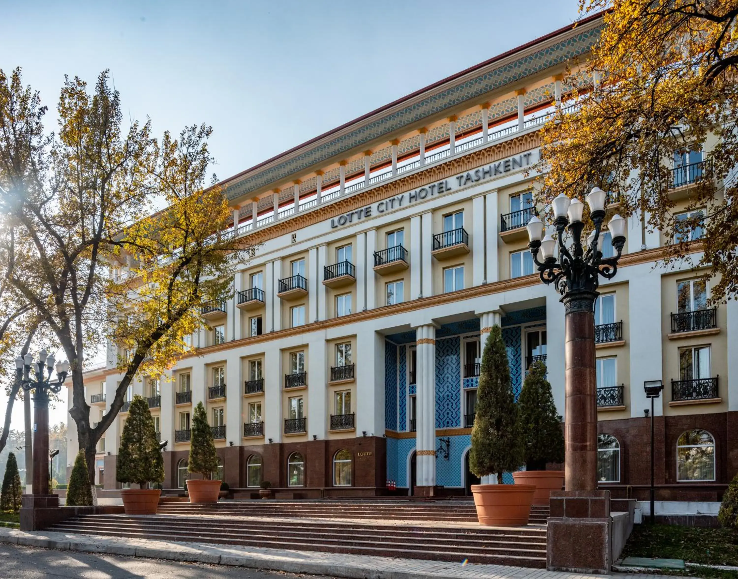 Property Building in Tashkent Palace Hotel