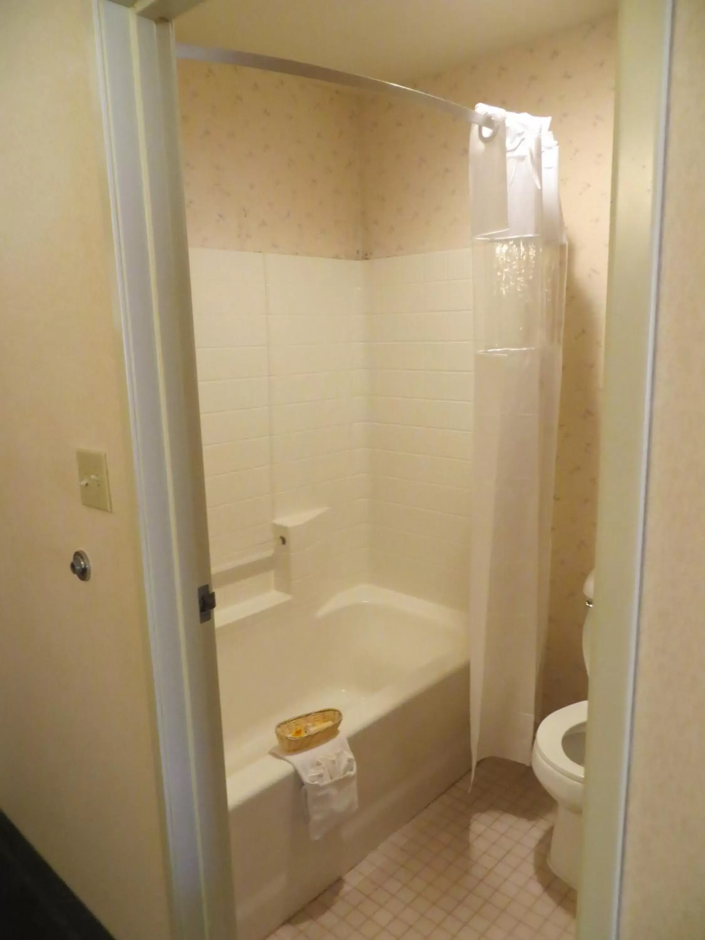 Studio Suite with Two King Beds - Non-Smoking in Days Inn by Wyndham Capitol Reef Studio Suite with Two King Beds - Non-Smoking in Days Inn by Wyndham Capitol Reef