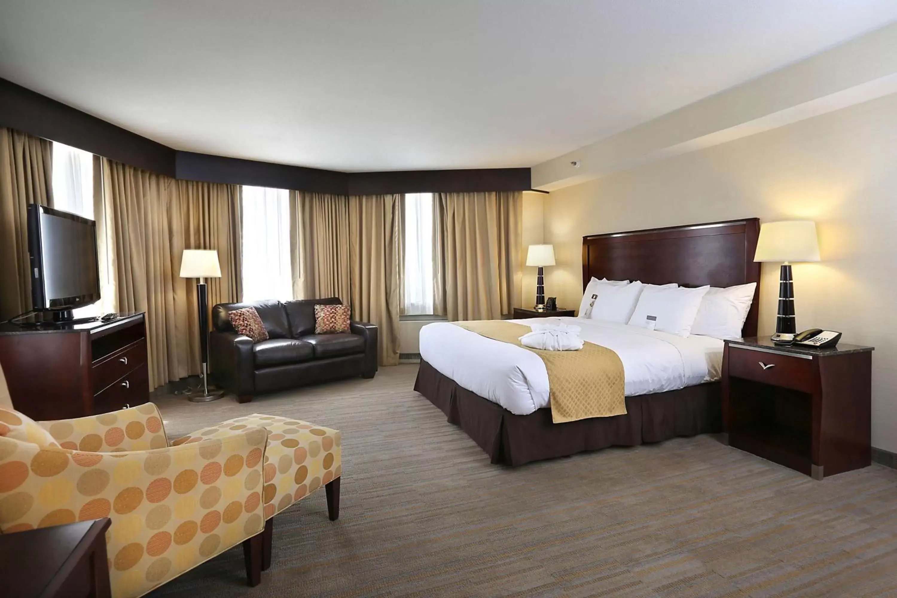 Bedroom, Bed in DoubleTree by Hilton Hotel Denver - Thornton