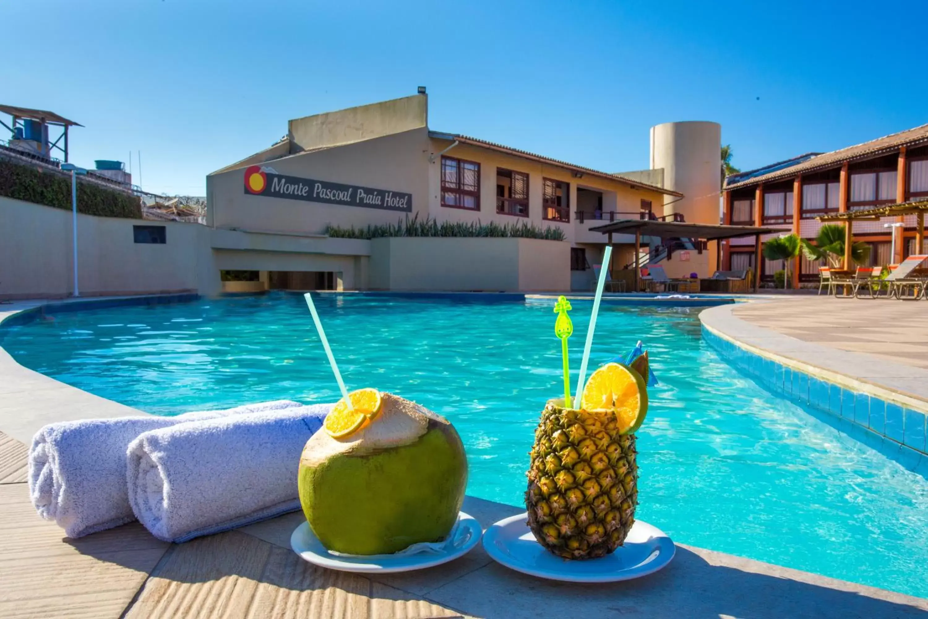 Swimming Pool in Monte Pascoal Praia Hotel