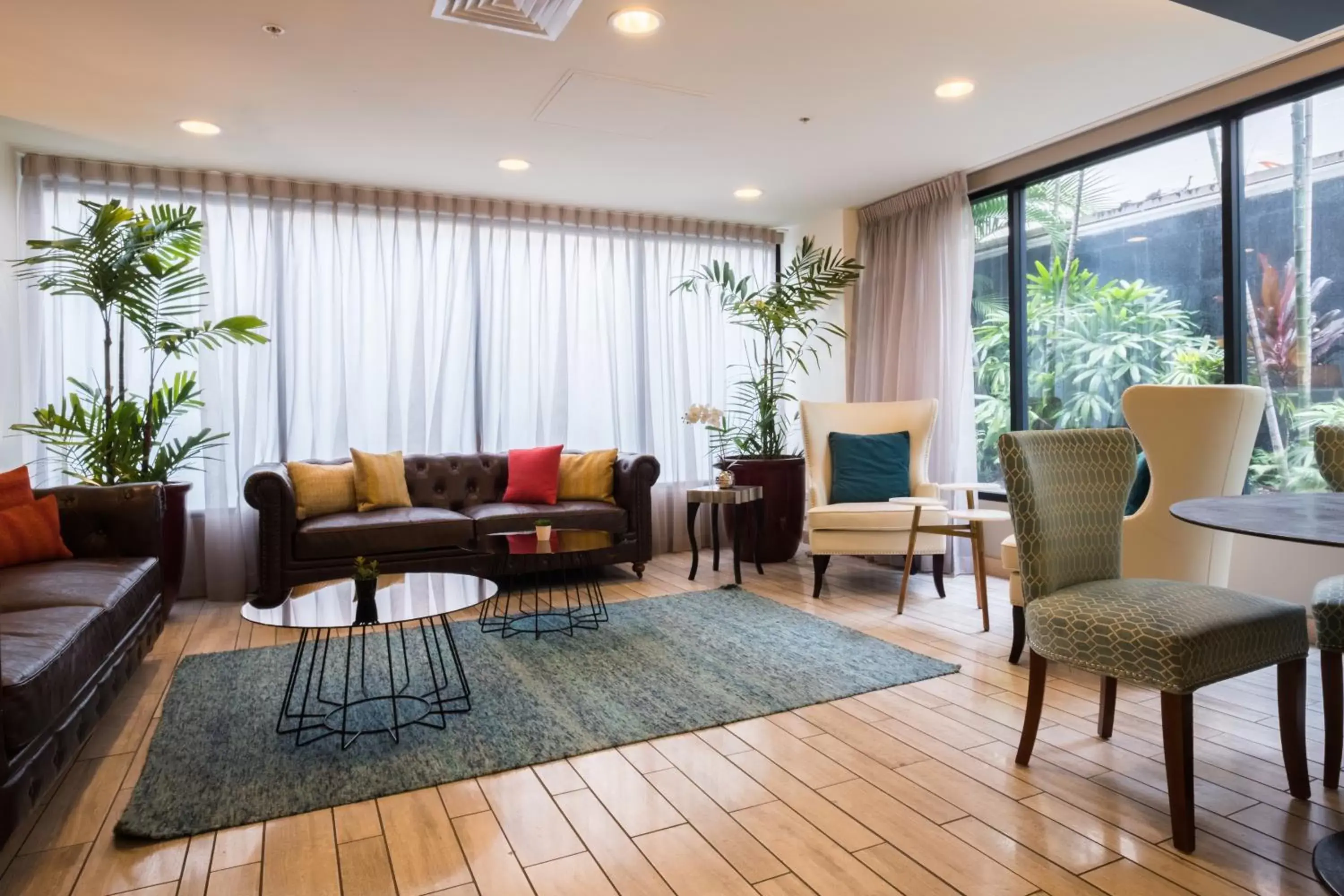 Lobby or reception, Seating Area in VIVE Hotel Waikiki