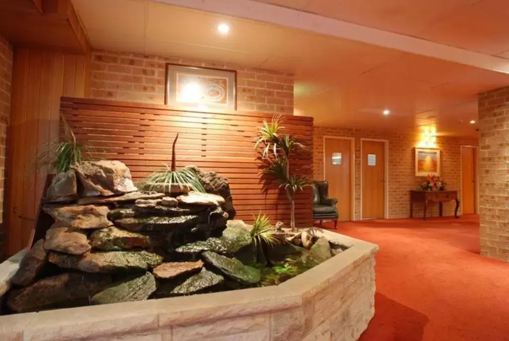 Lobby or reception in The Hermitage Motel - Campbelltown