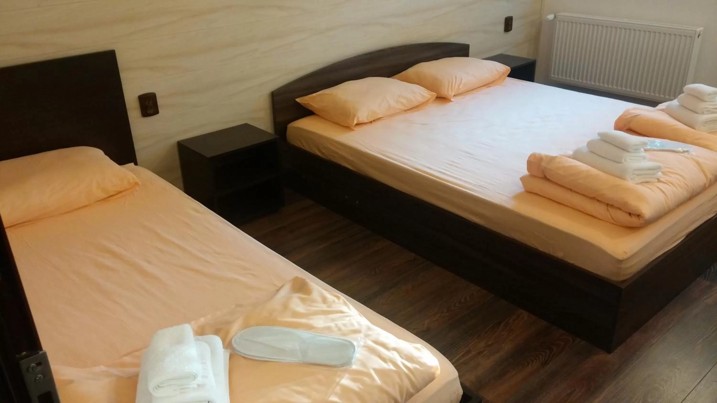 Bed in Complex Friends