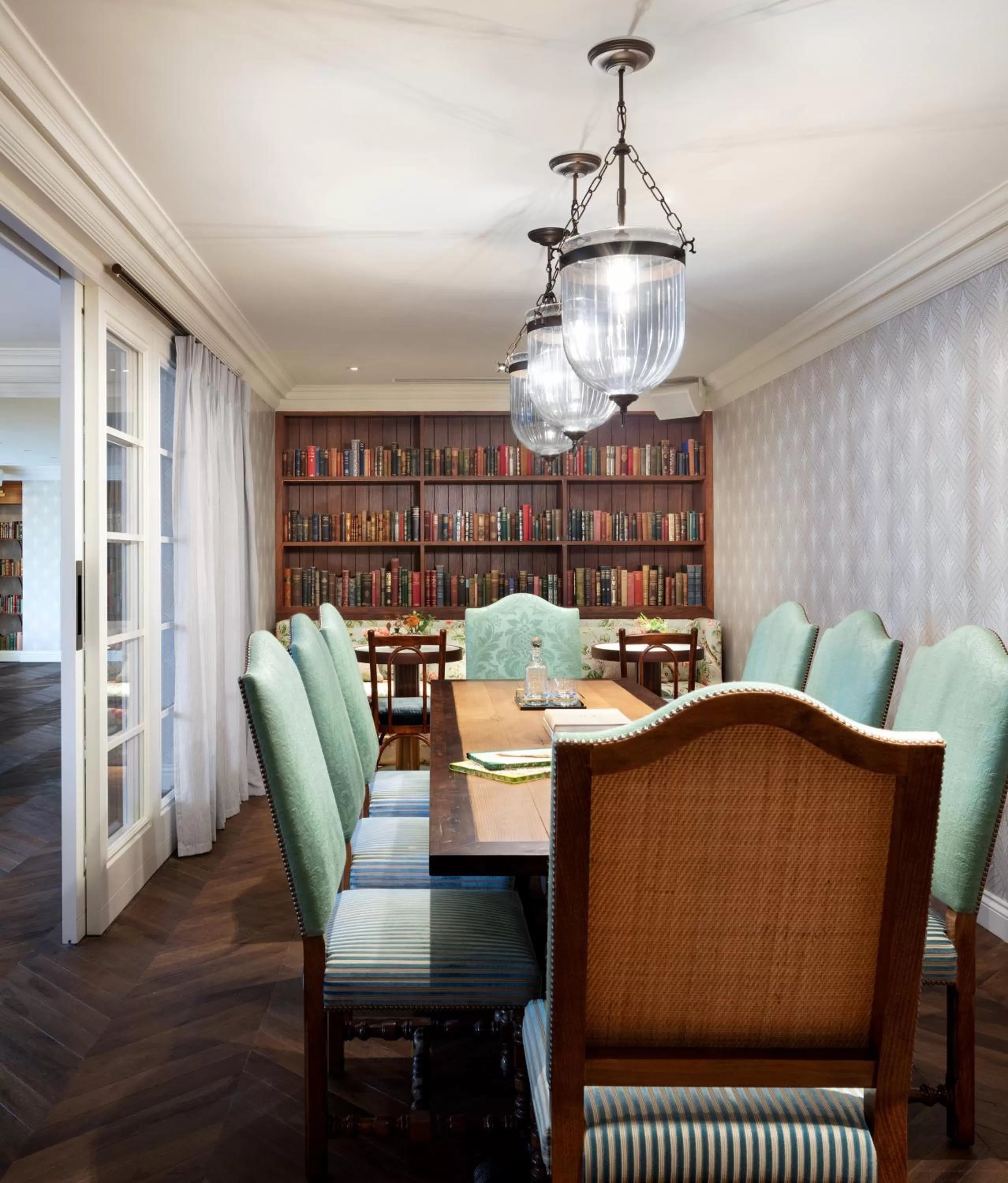 Seating area in Graduate by Hilton Cambridge