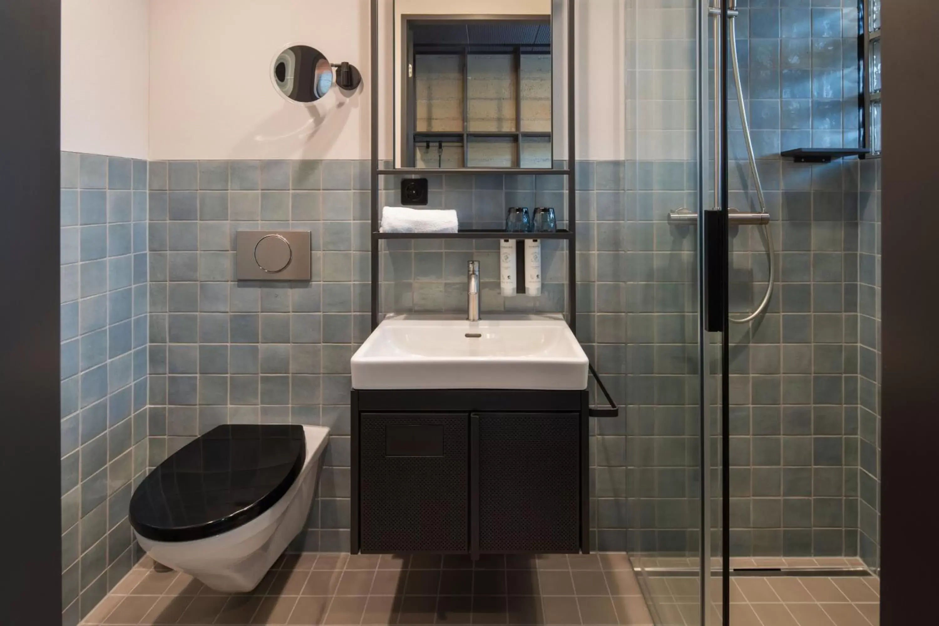 Bathroom in Tailormade Hotel LEO St Gallen