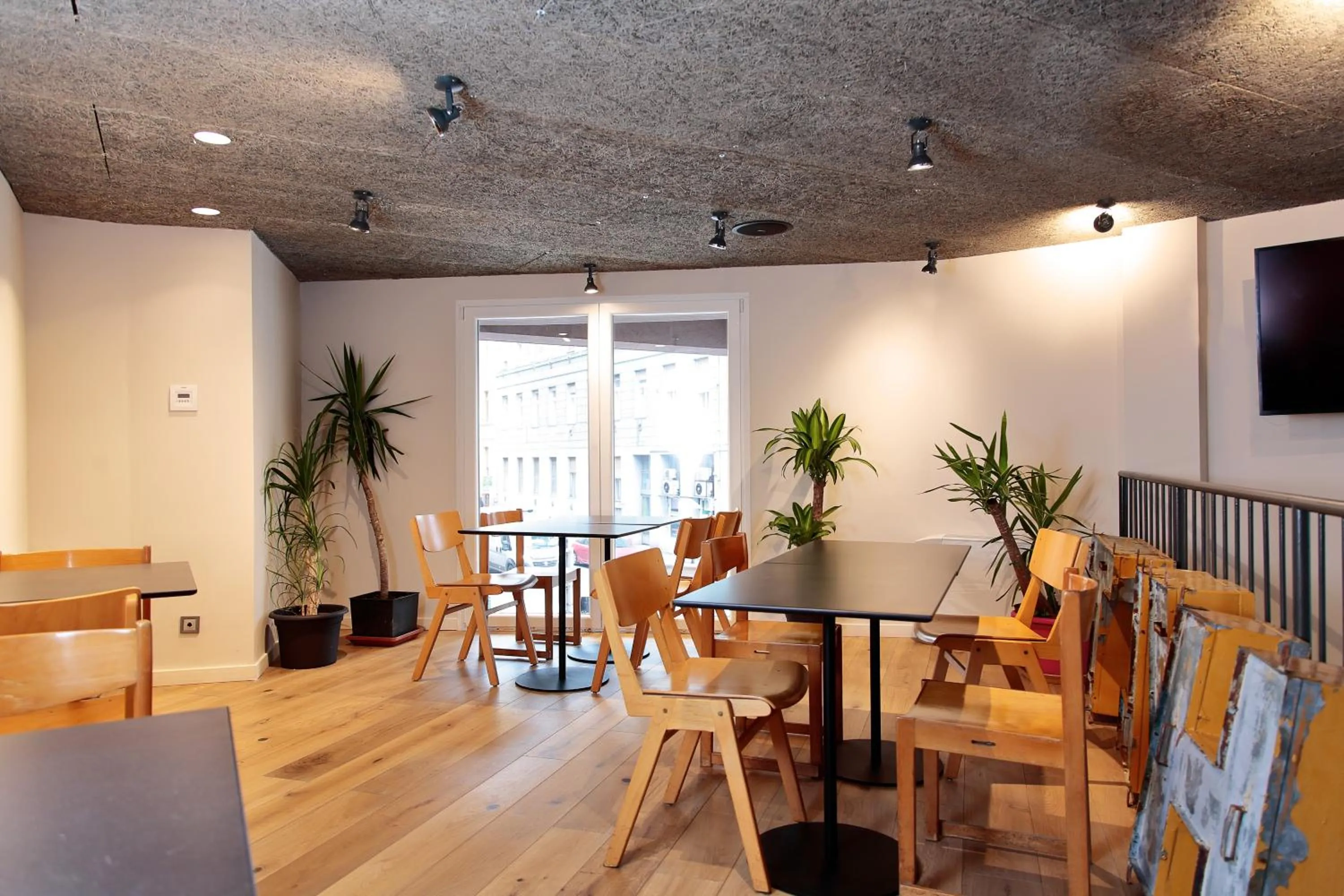 Communal lounge/ TV room in Maverick Central Market