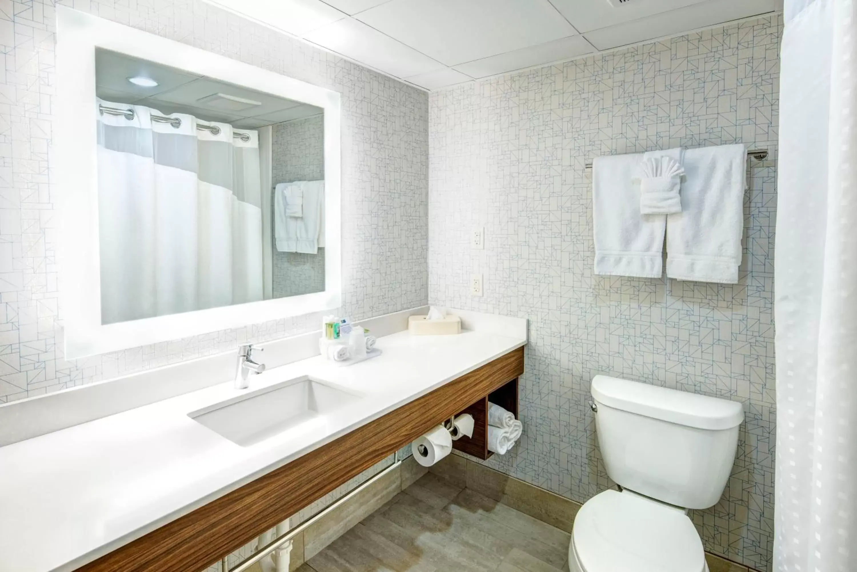 Bathroom in Holiday Inn Express Woodbridge, an IHG Hotel