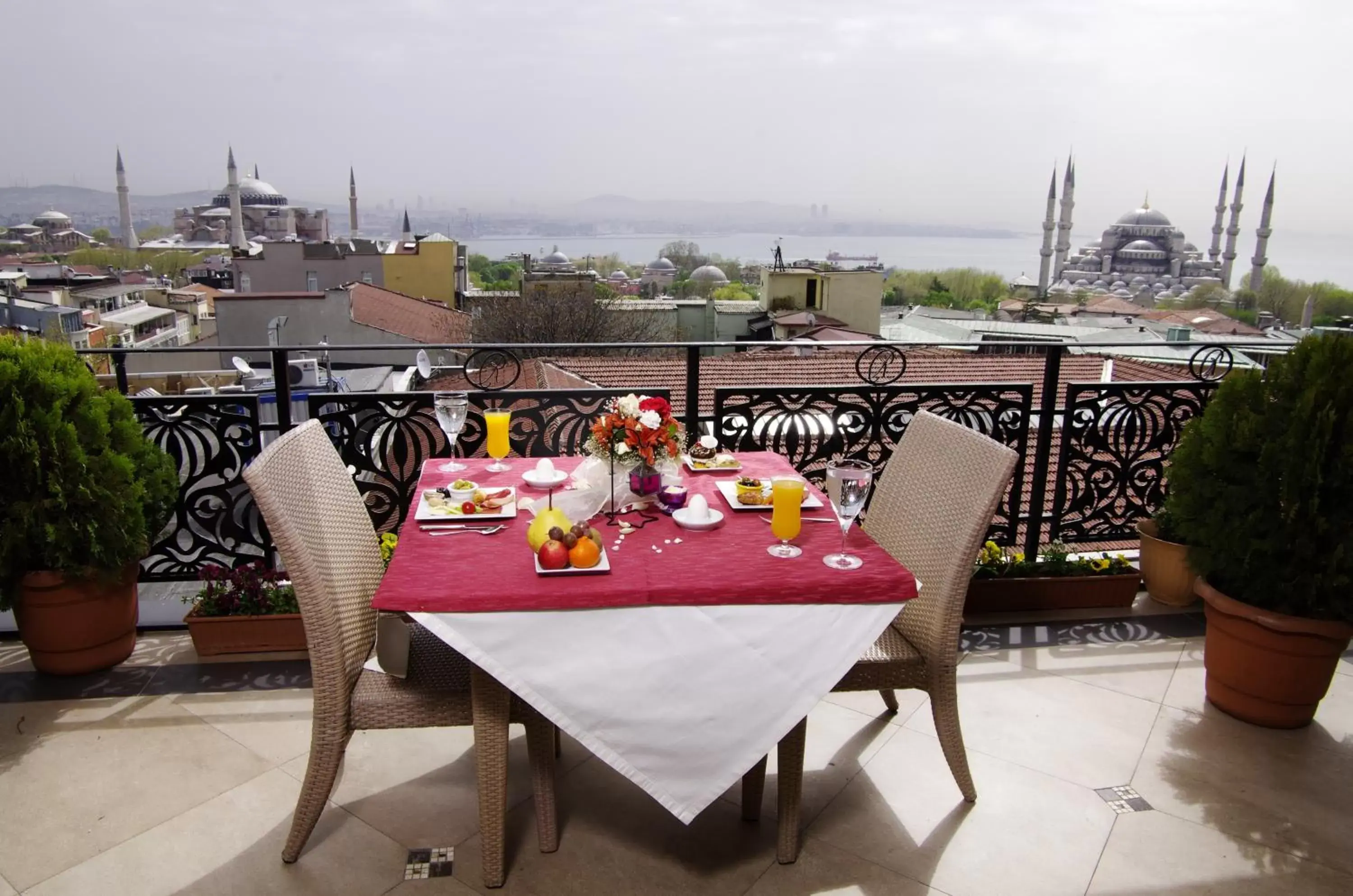 View (from property/room), Restaurant/Places to Eat in Rast Hotel Sultanahmet