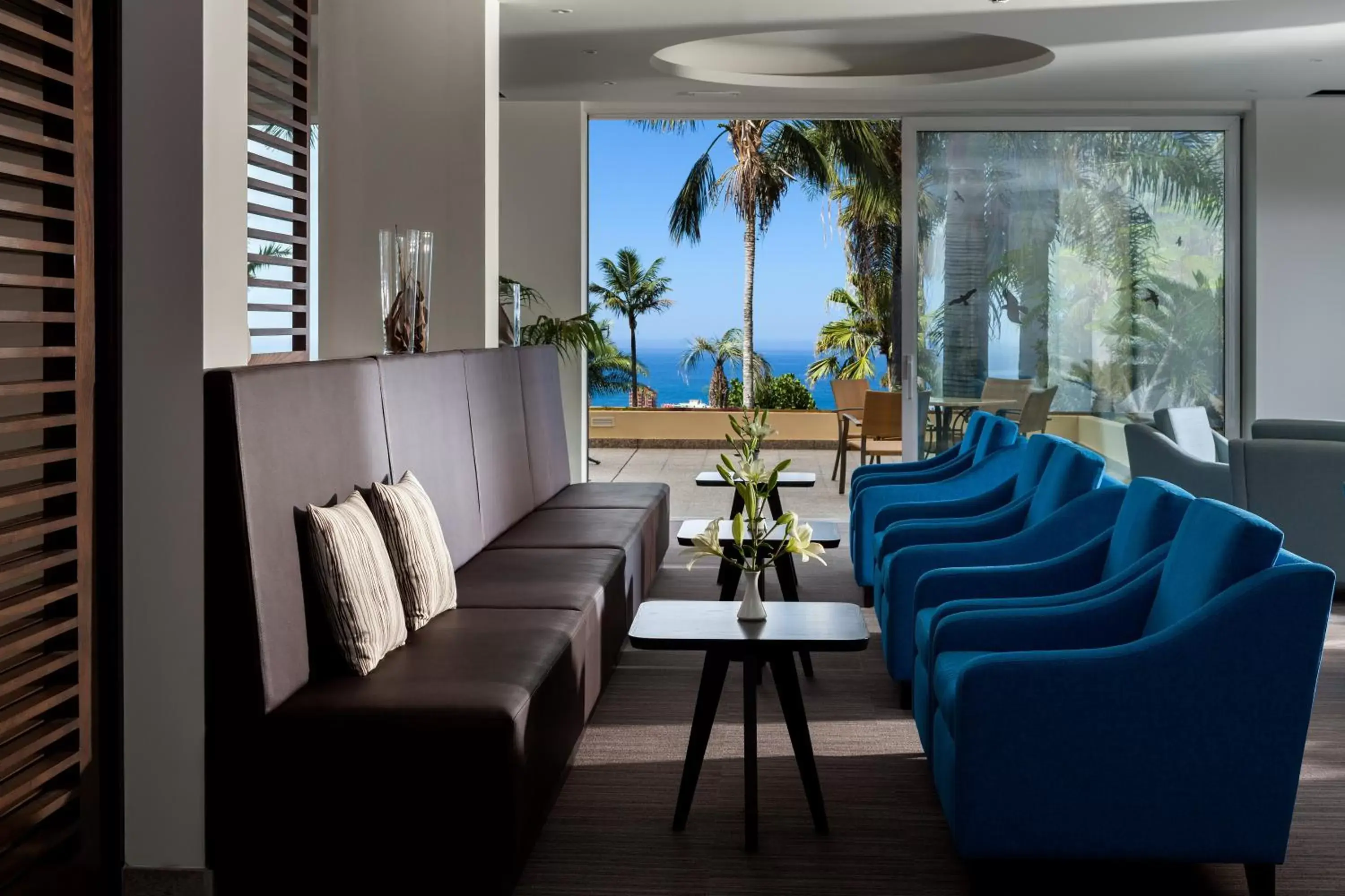 Lounge or bar, Seating Area in Hotel Tigaiga