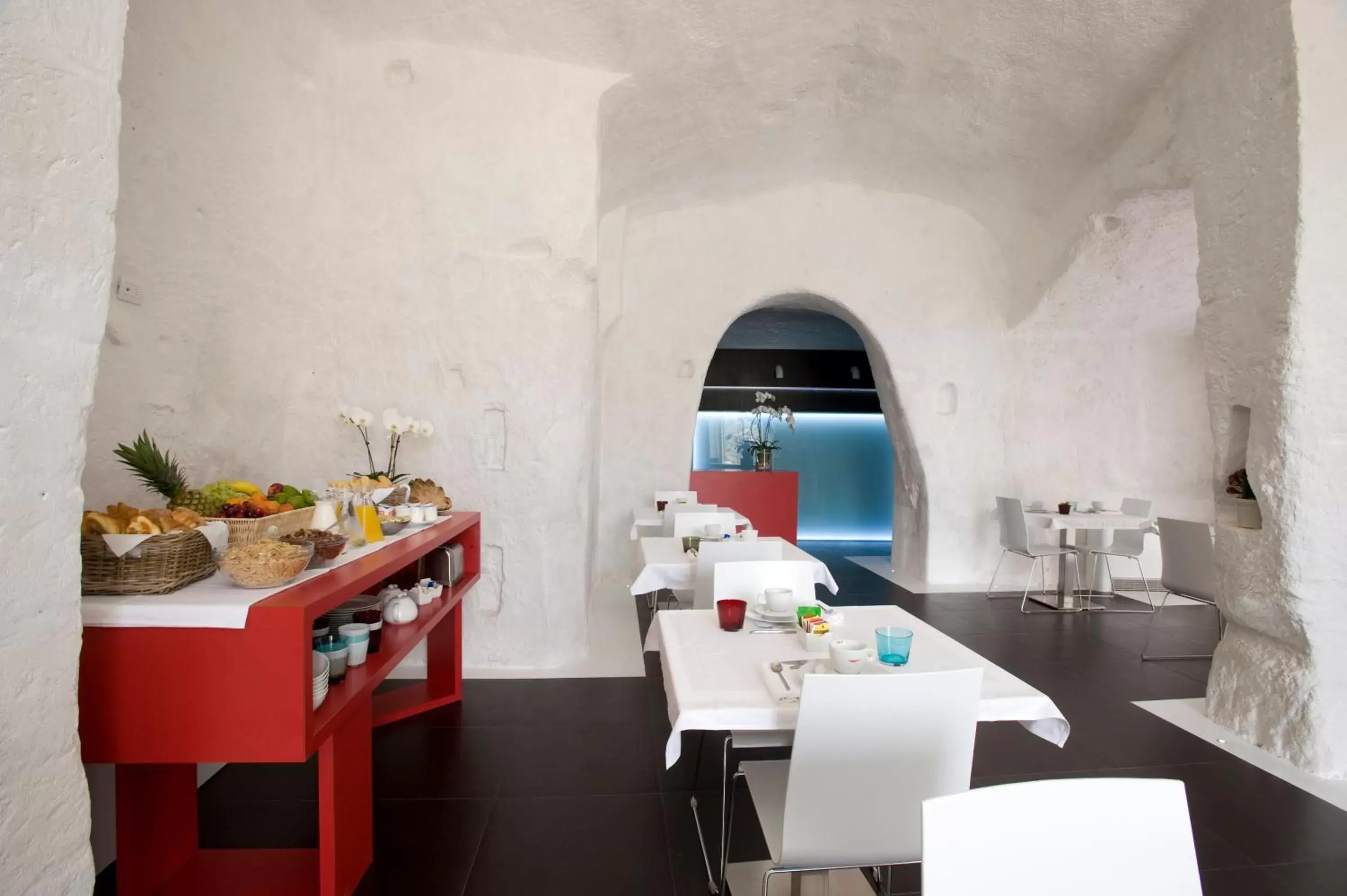 Restaurant/places to eat in Basiliani Hotel