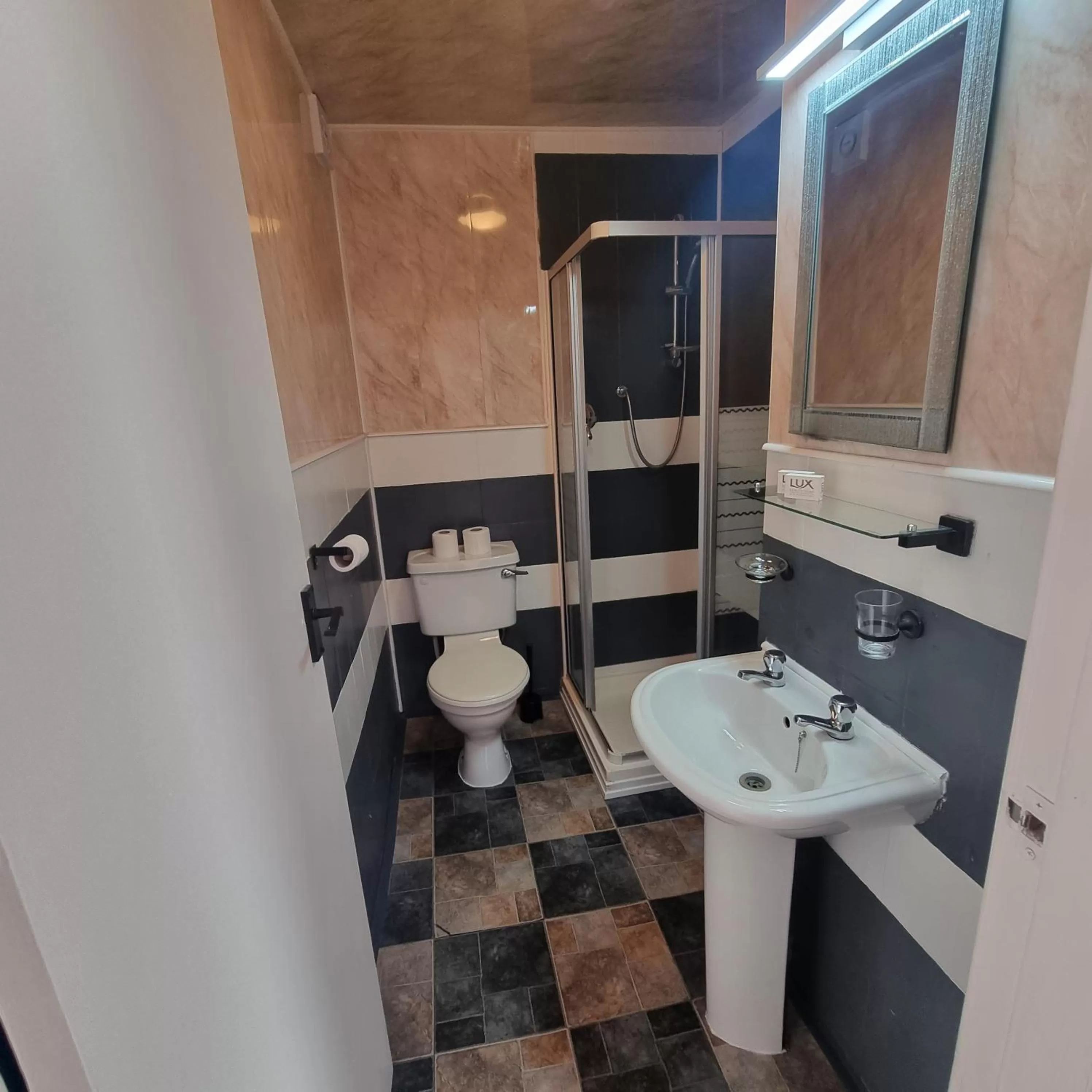 Palm Beach Hotel by the Sea