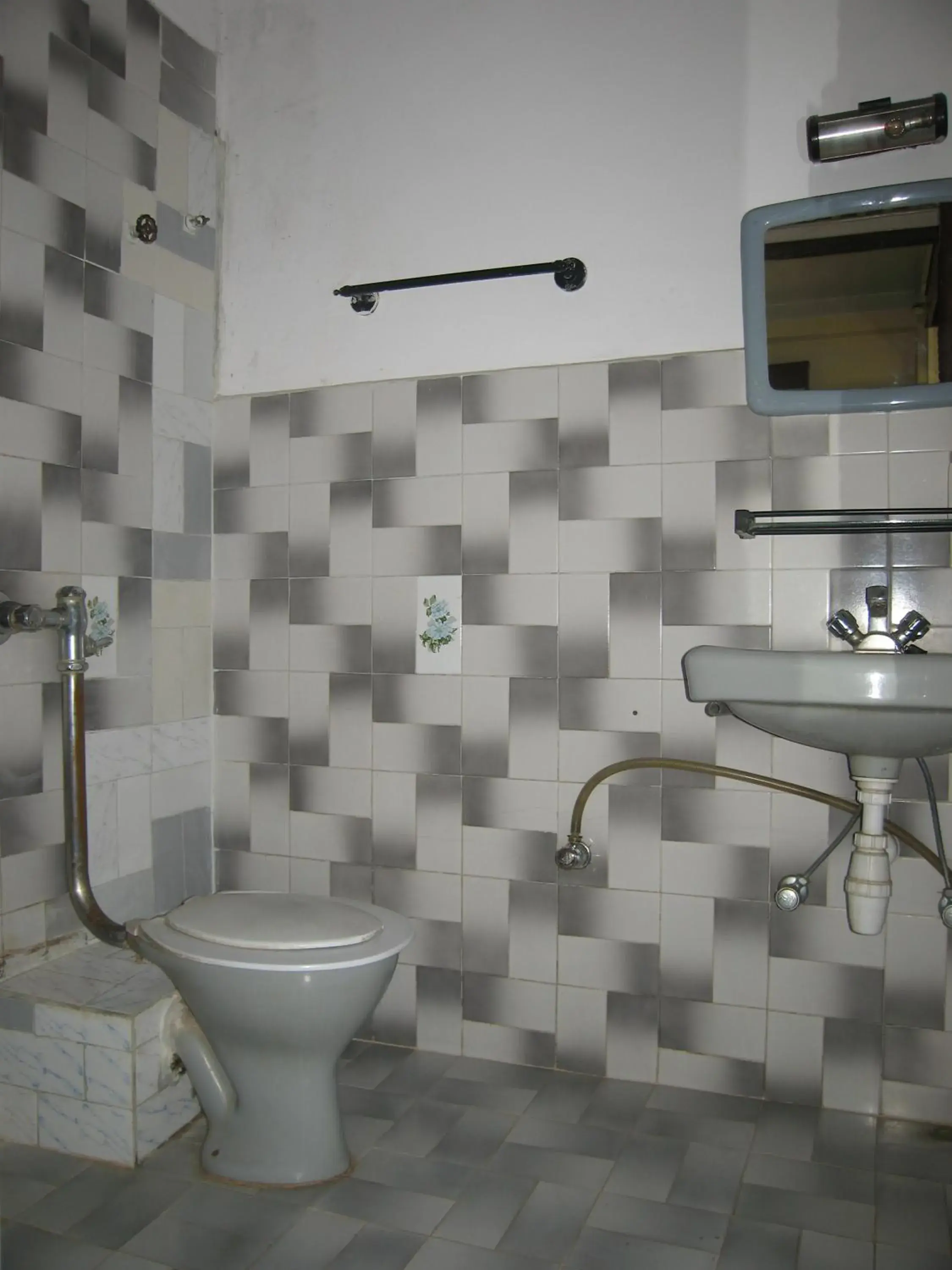 Toilet, Bathroom in Hotel Metropolitan Kantipur