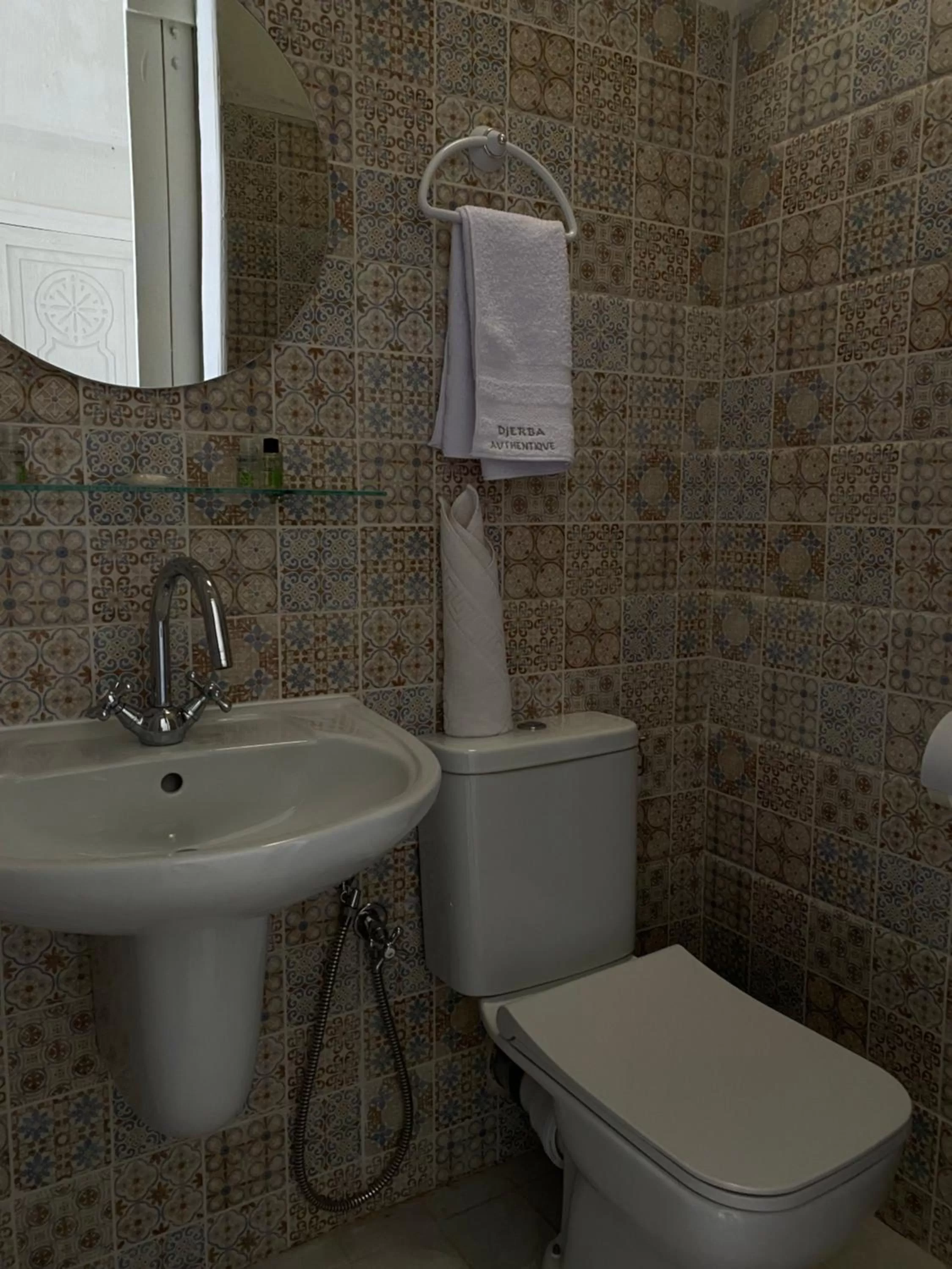 Bathroom in Djerba Authentique