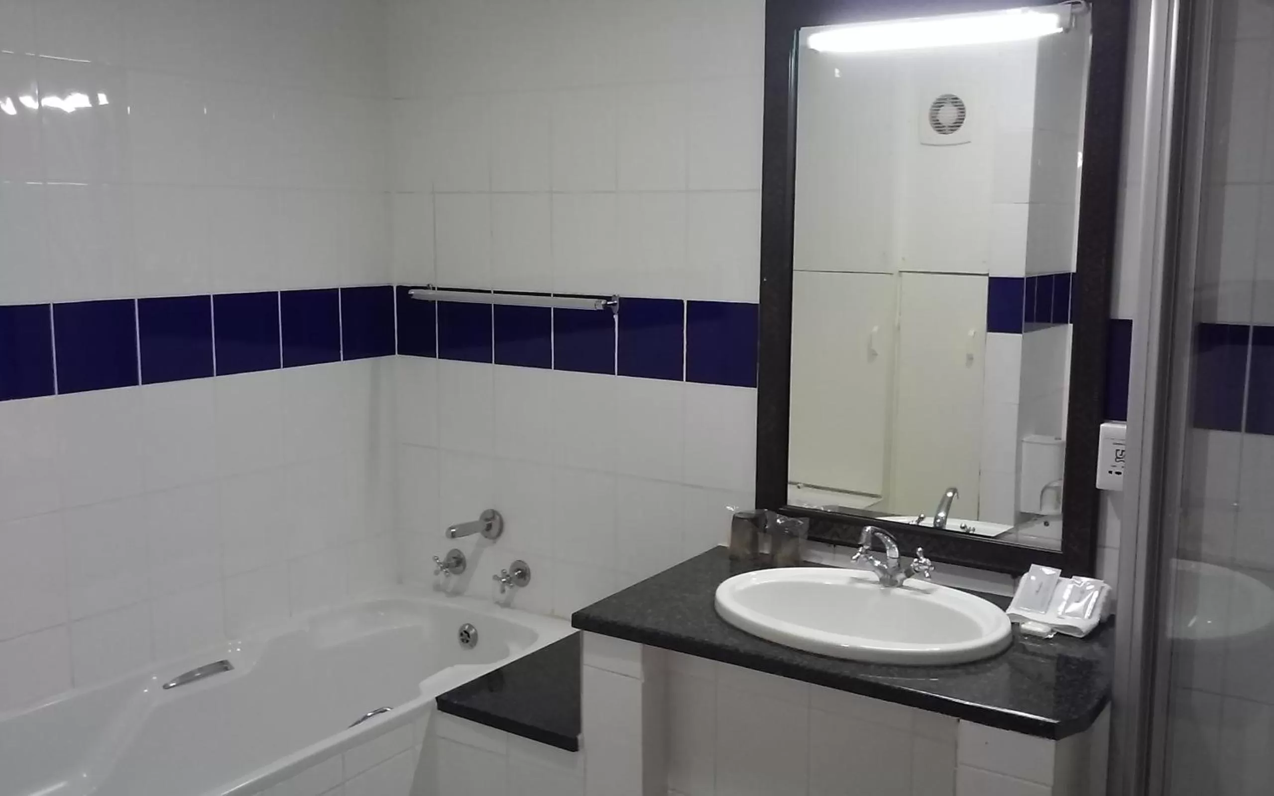 Bathroom in Grange Gardens Hotel