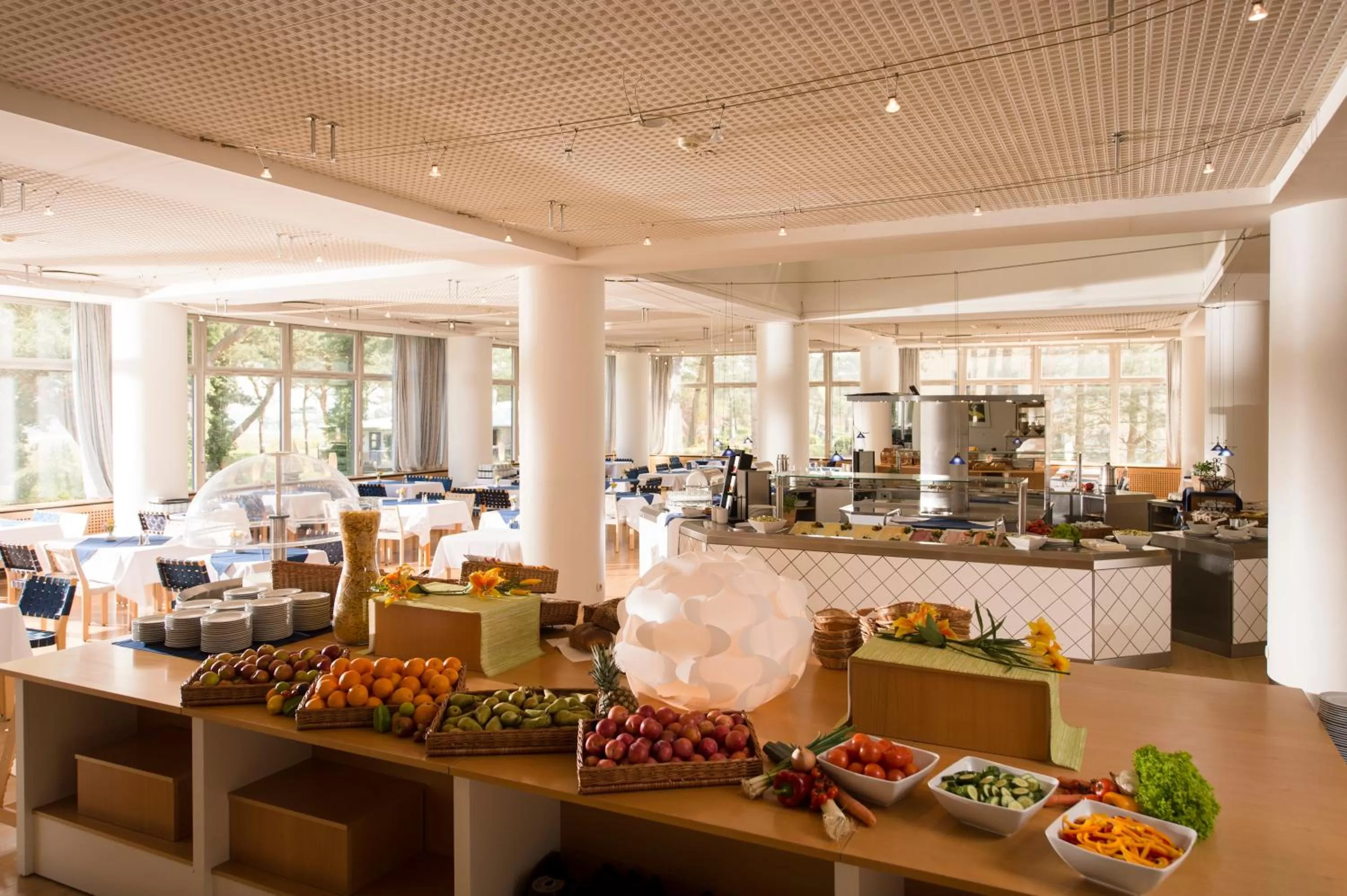 Buffet breakfast in Baltic Zinnowitz - Hotel mit Meerwasserpool und Thermalbad