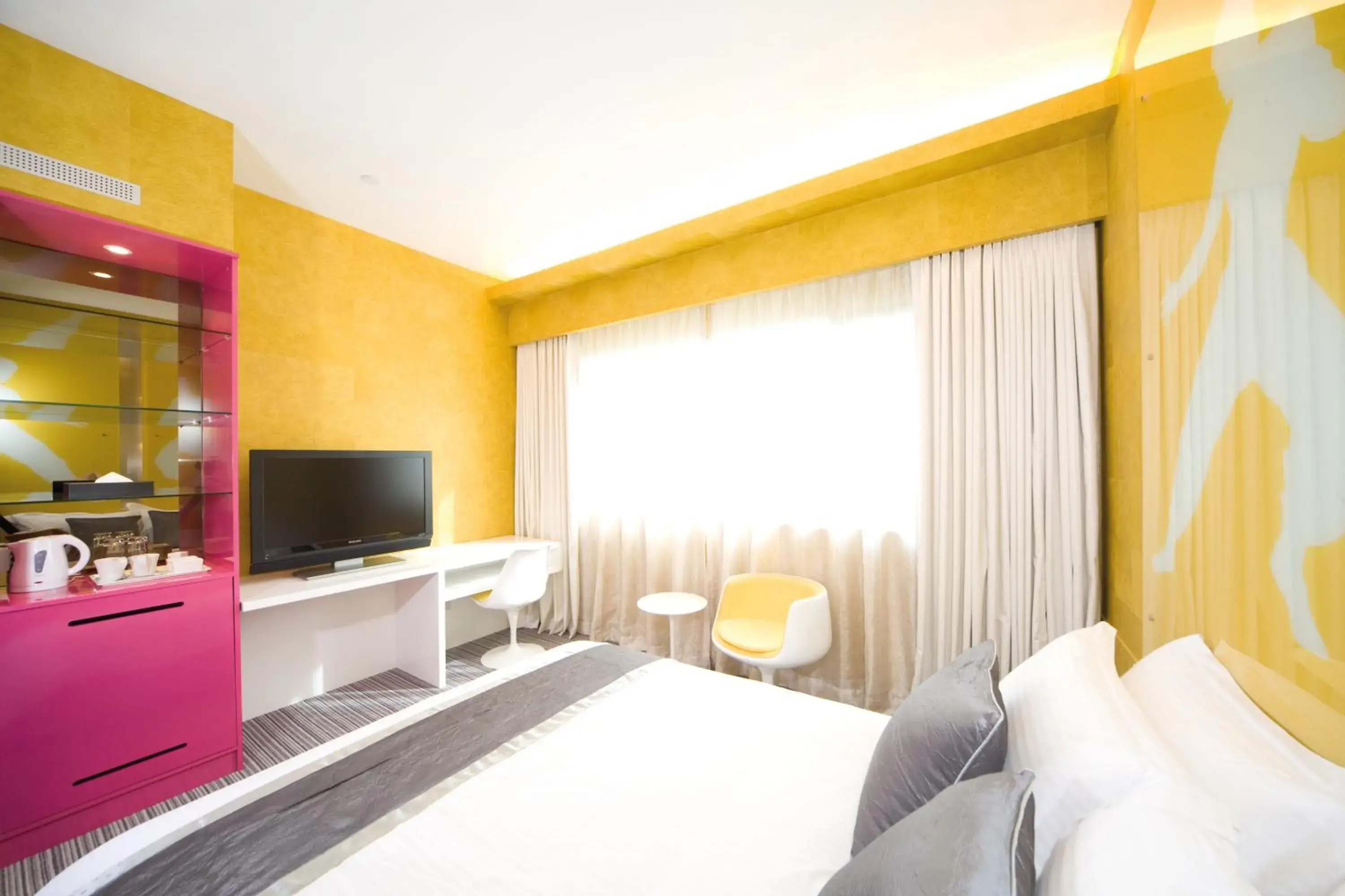 Bed in Hotel Re! @ Pearl's Hill Bed in Hotel Re! @ Pearl's Hill