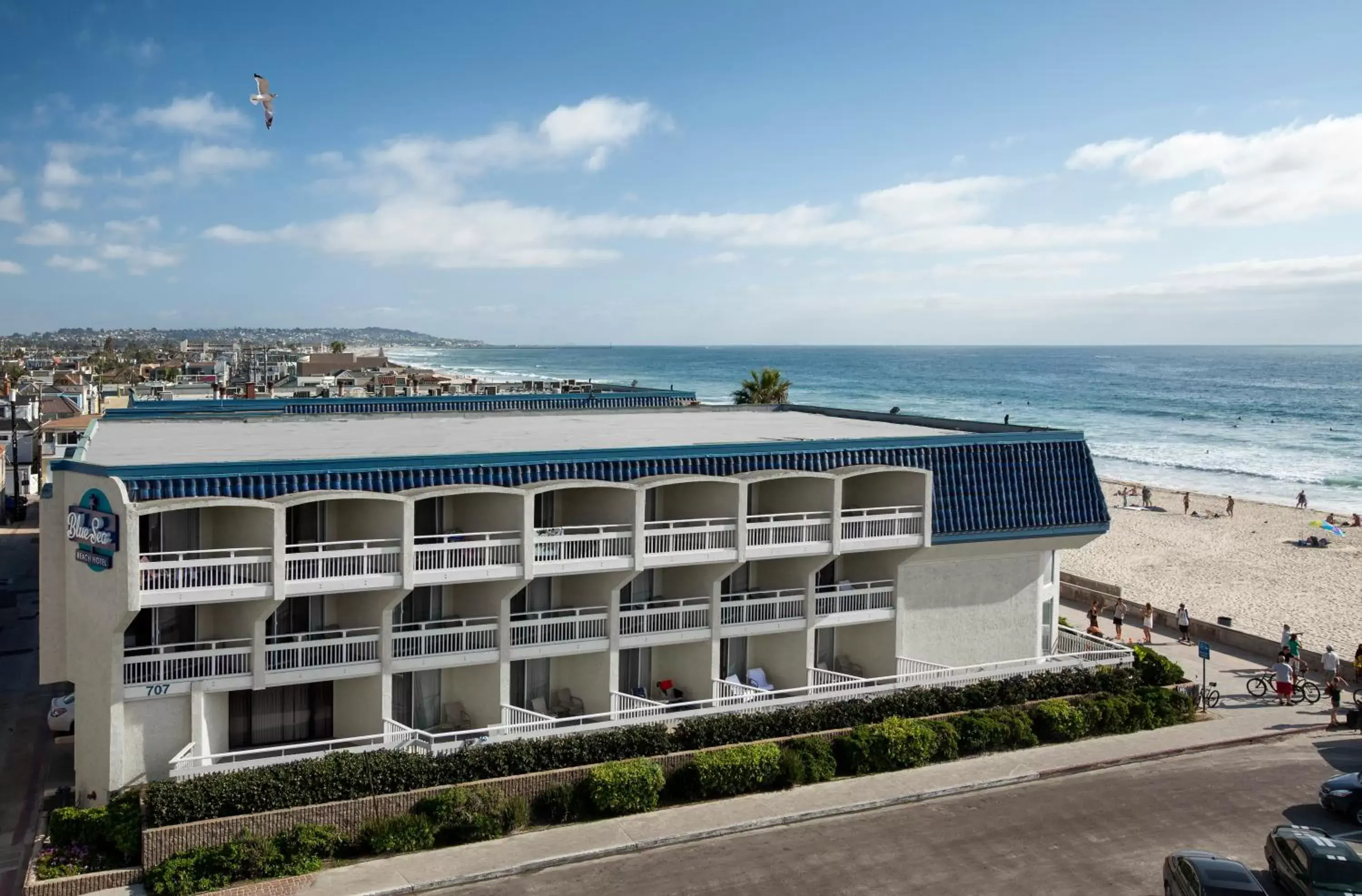 Facade/entrance in The Wayfarer San Diego Facade/entrance in The Wayfarer San Diego