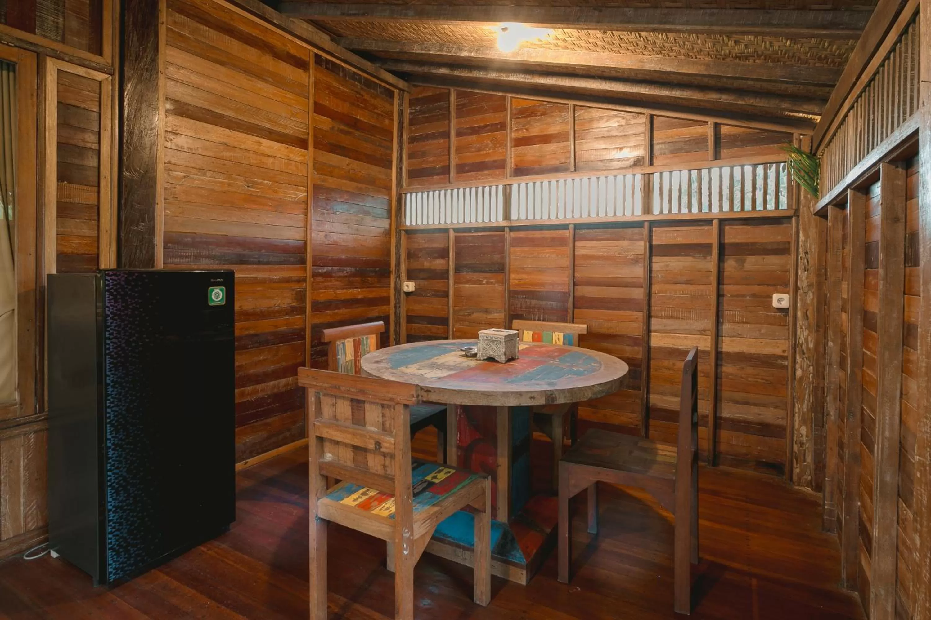 Restaurant/places to eat in Nauna Villa Ubud