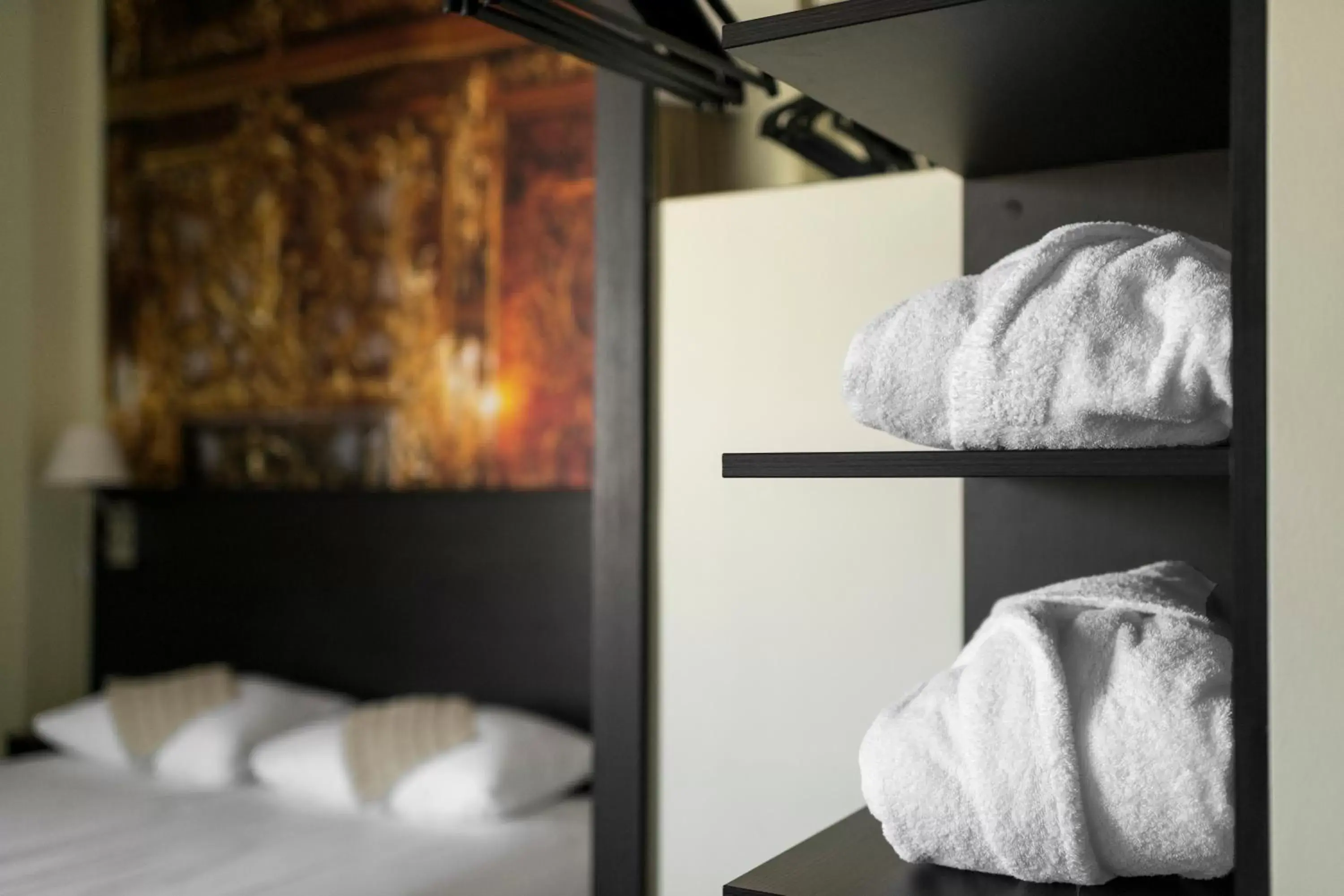 Decorative detail, Bed in Comfort Hotel LT - Rock 'n' Roll Vilnius