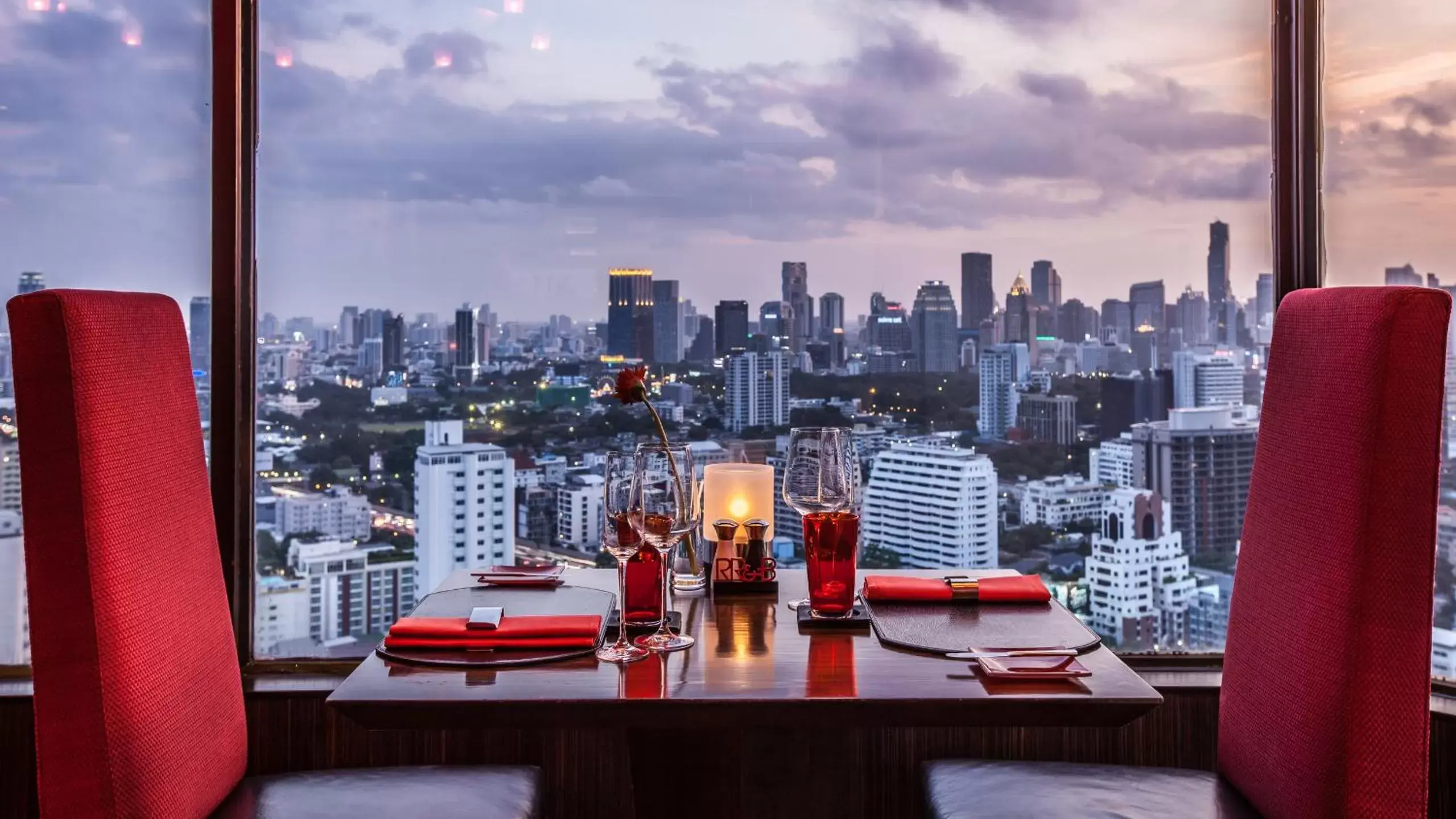 Restaurant/places to eat in The Landmark Bangkok - SHA Extra Plus
