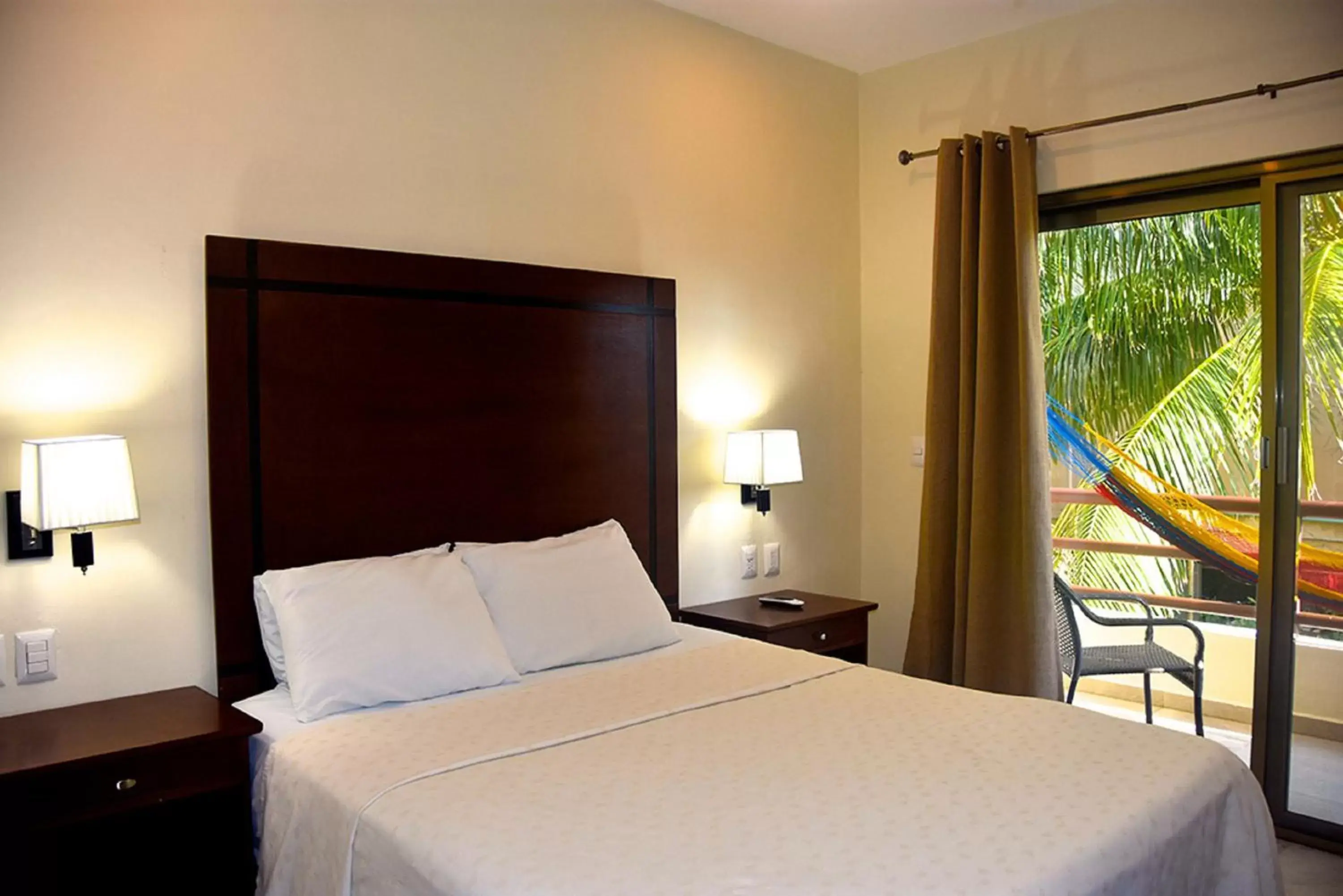 Bed in Hotel Playa La Media Luna