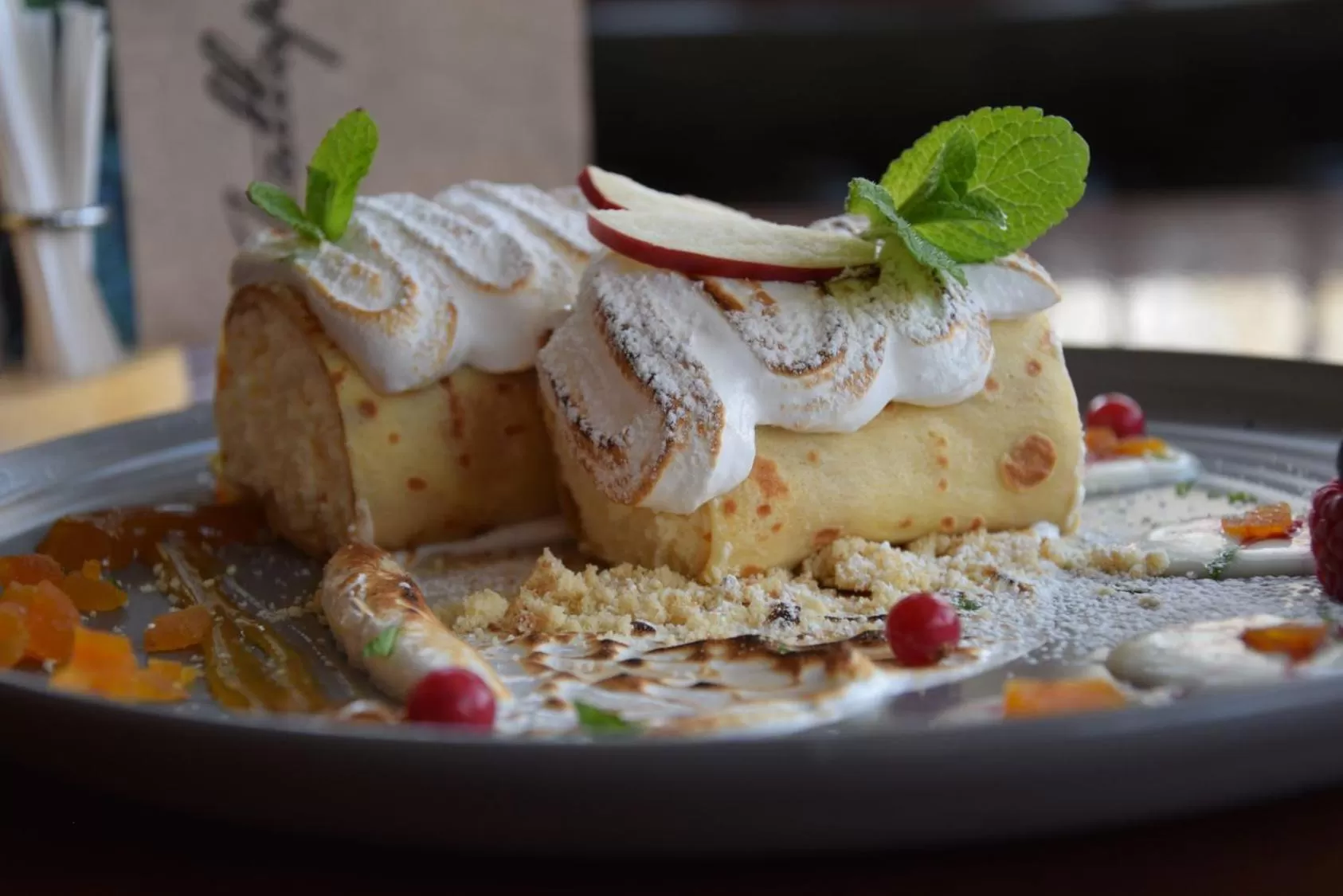 Restaurant/places to eat in Villa Hotel