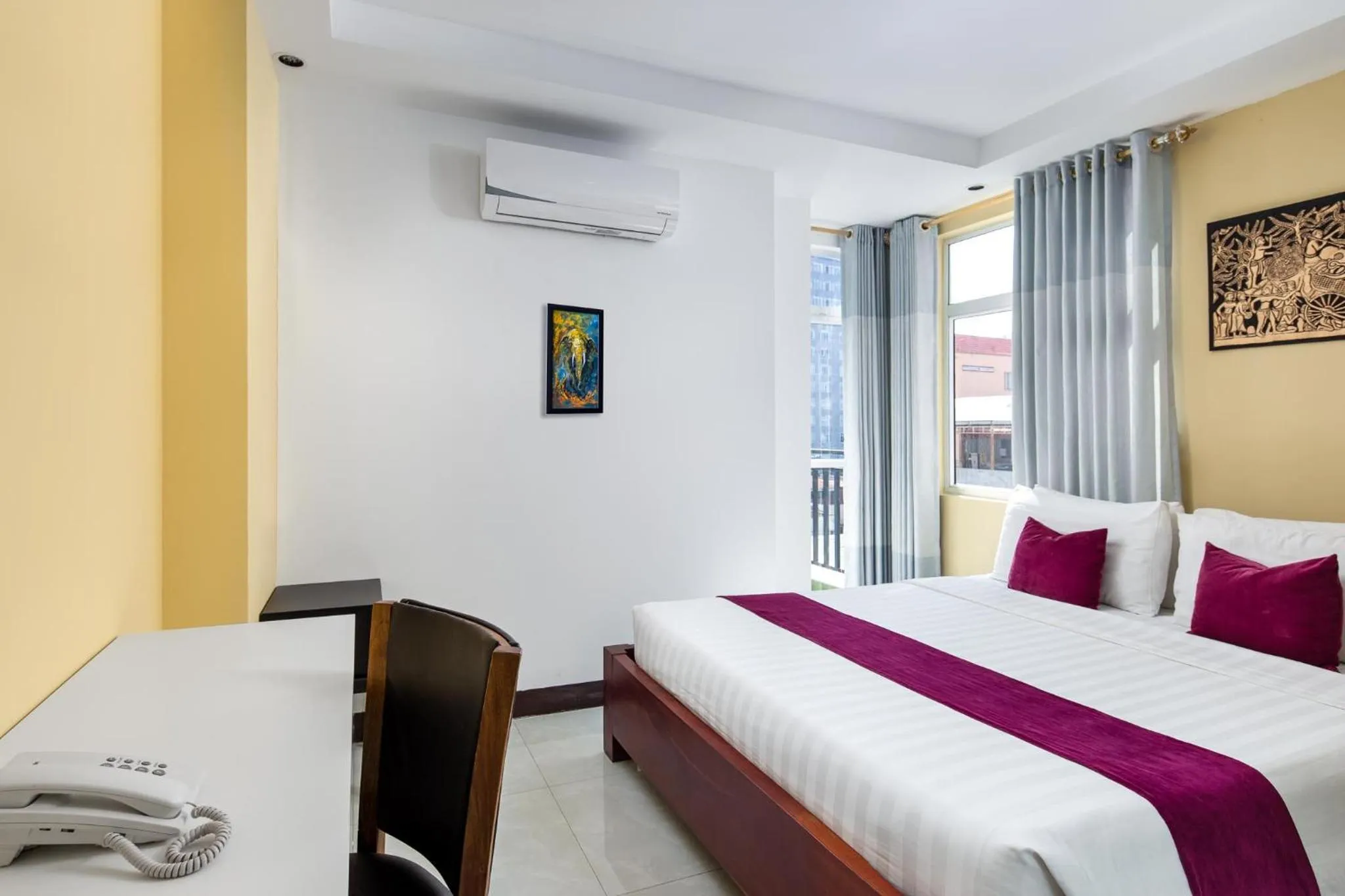 Bedroom, Bed in Botum Palace Hotel