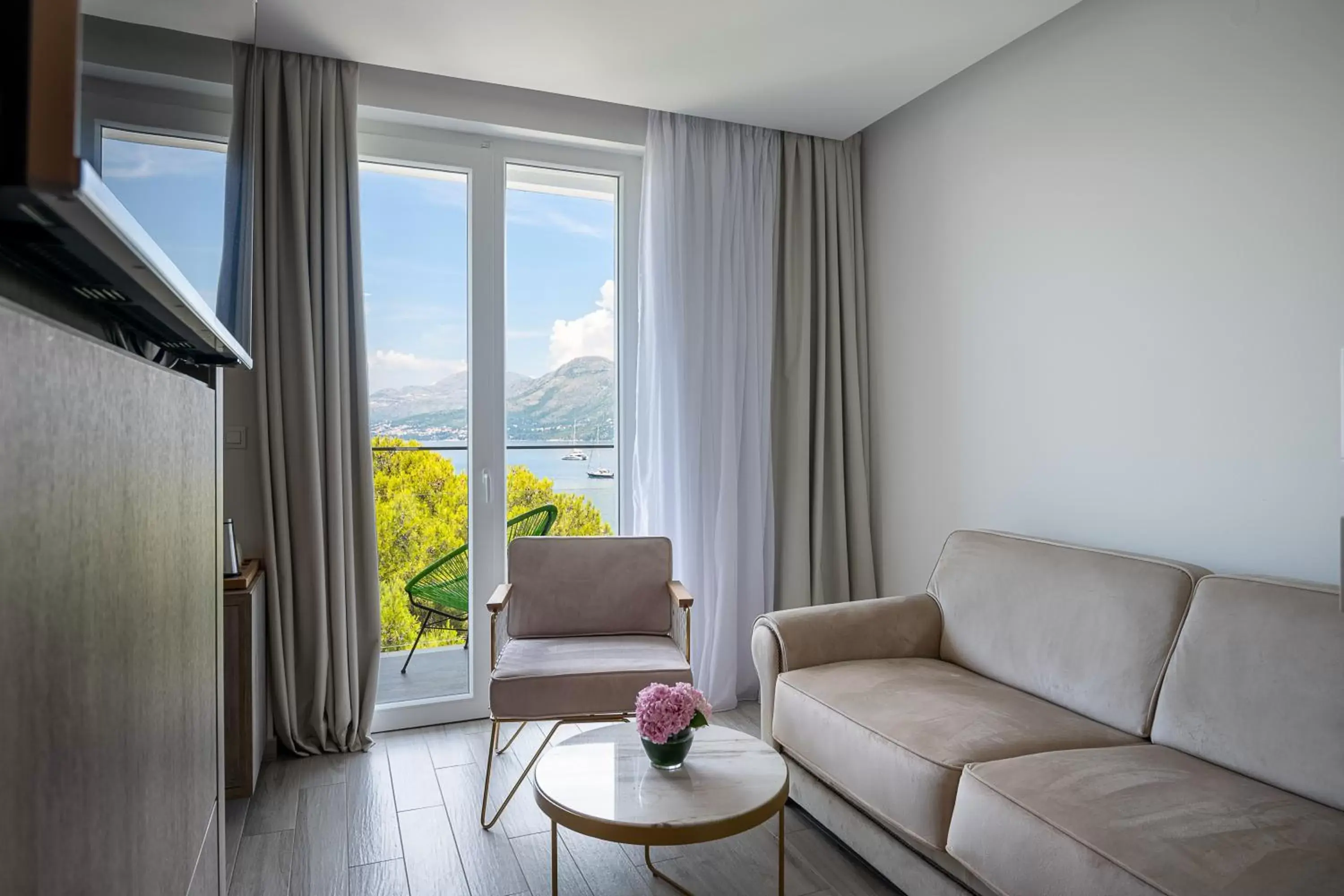 Living room, Seating Area in Hotel Cavtat