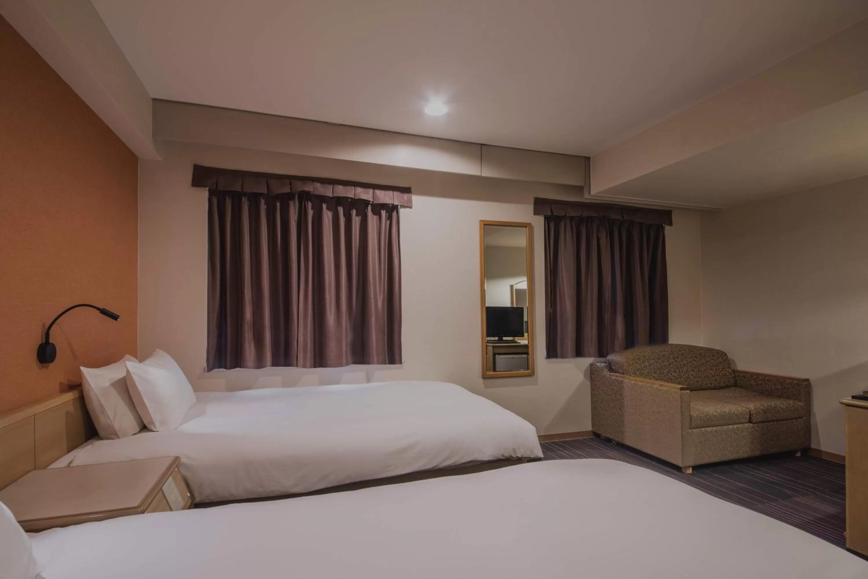 Bed in the b suidobashi