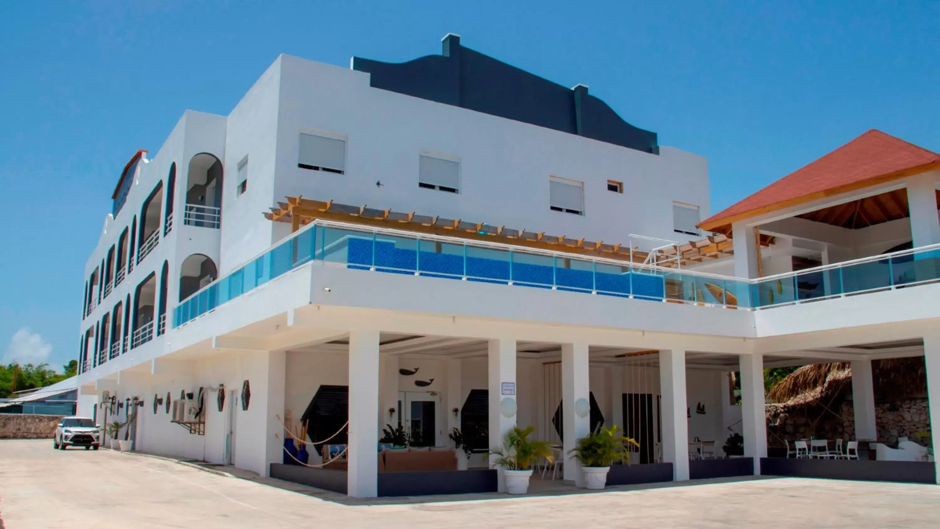 Facade/entrance, Property Building in Hotel Capriccio Mare y Restaurante