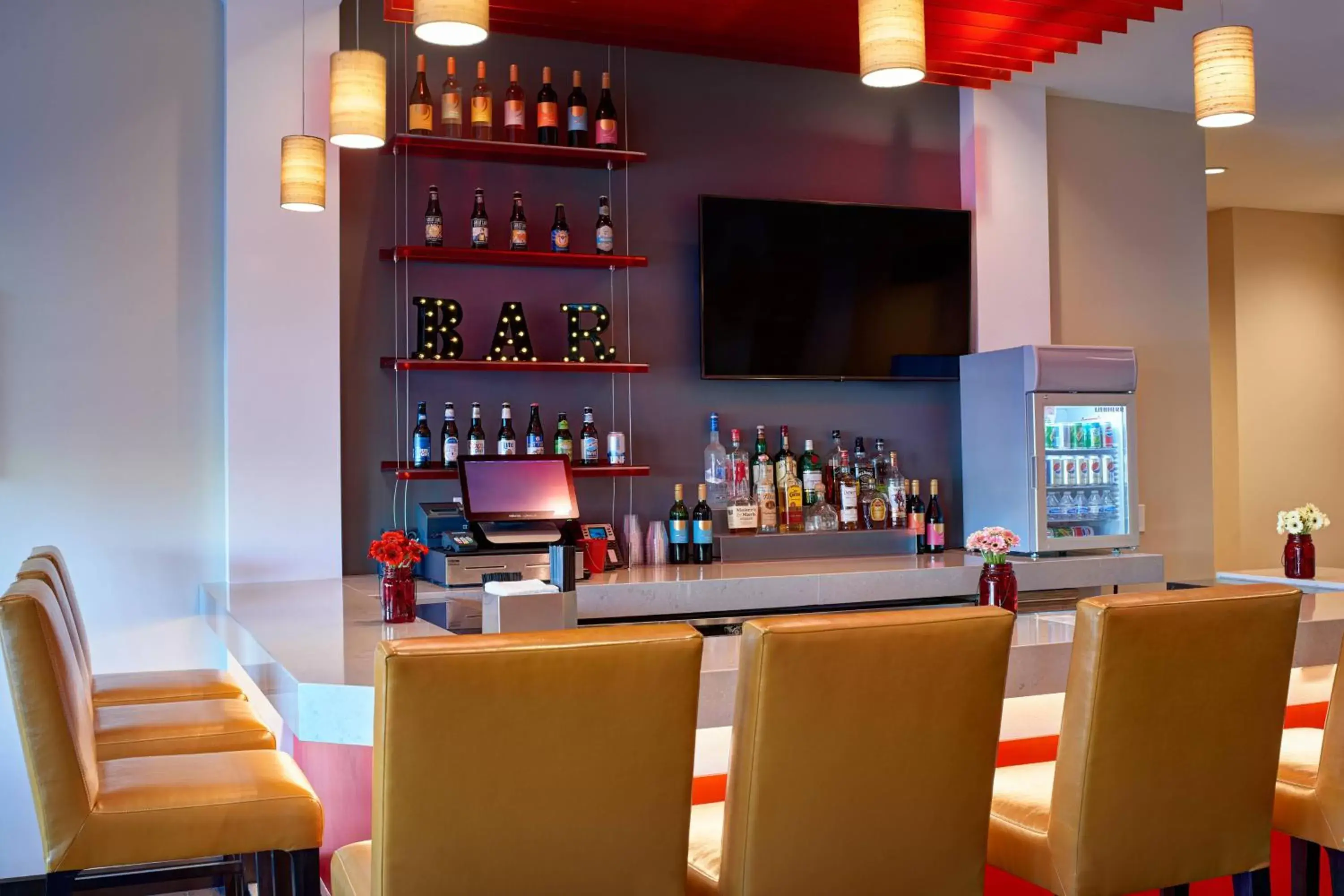 Restaurant/places to eat, Lounge/Bar in TownePlace Suites by Marriott Cleveland Solon