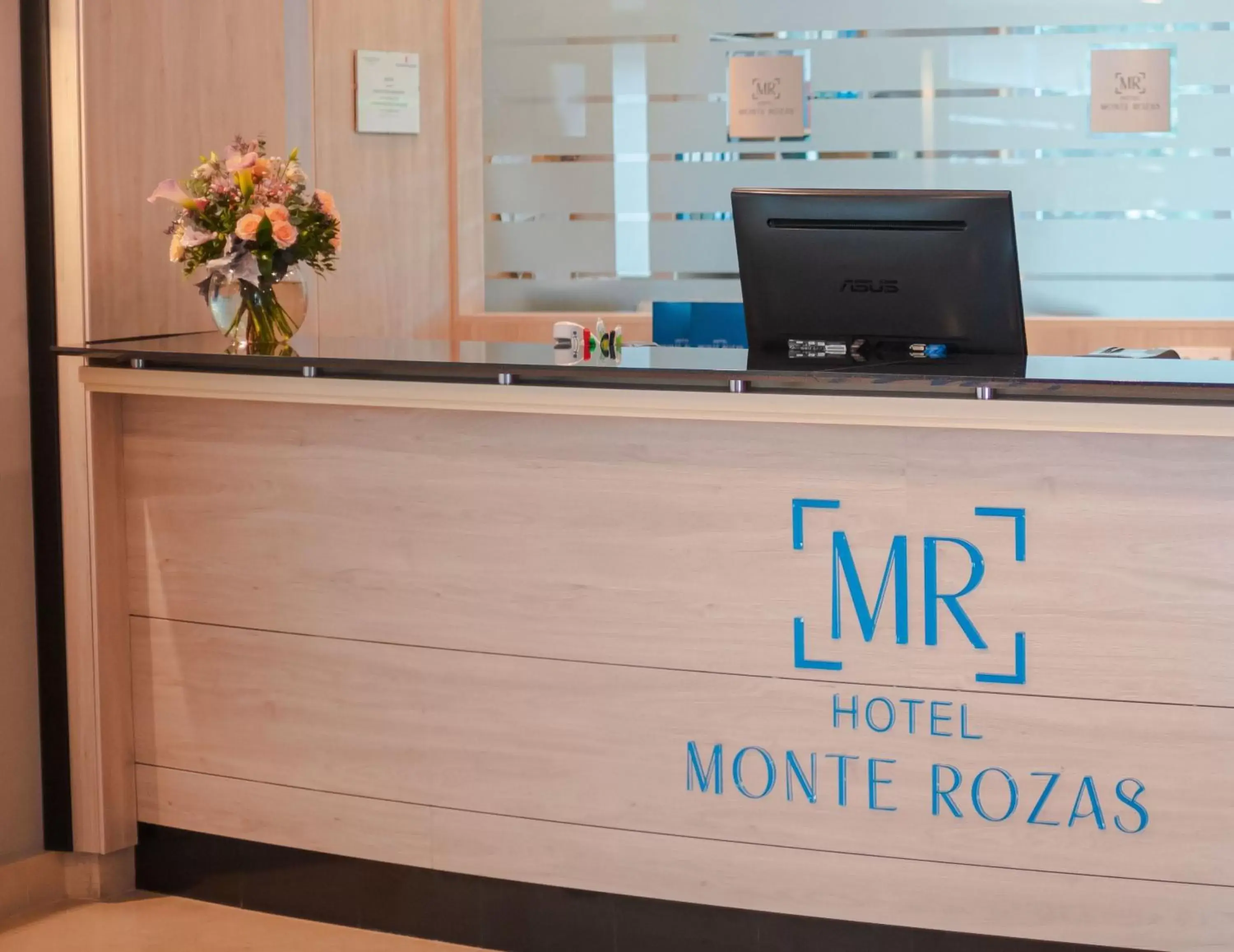 Lobby or reception in Hotel Monte Rozas