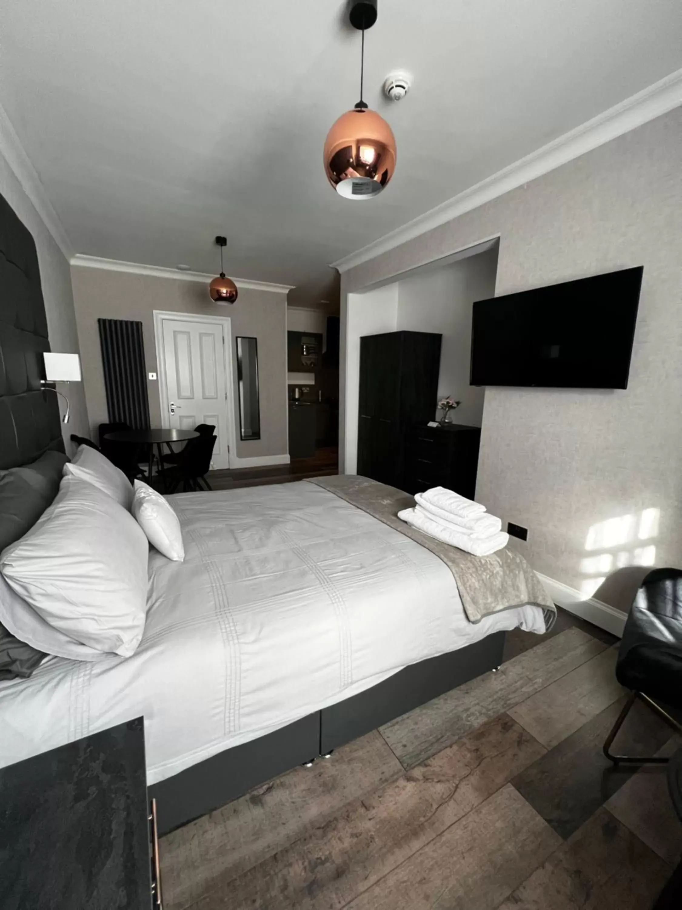Bed in Amani Apartments - Glasgow City Centre