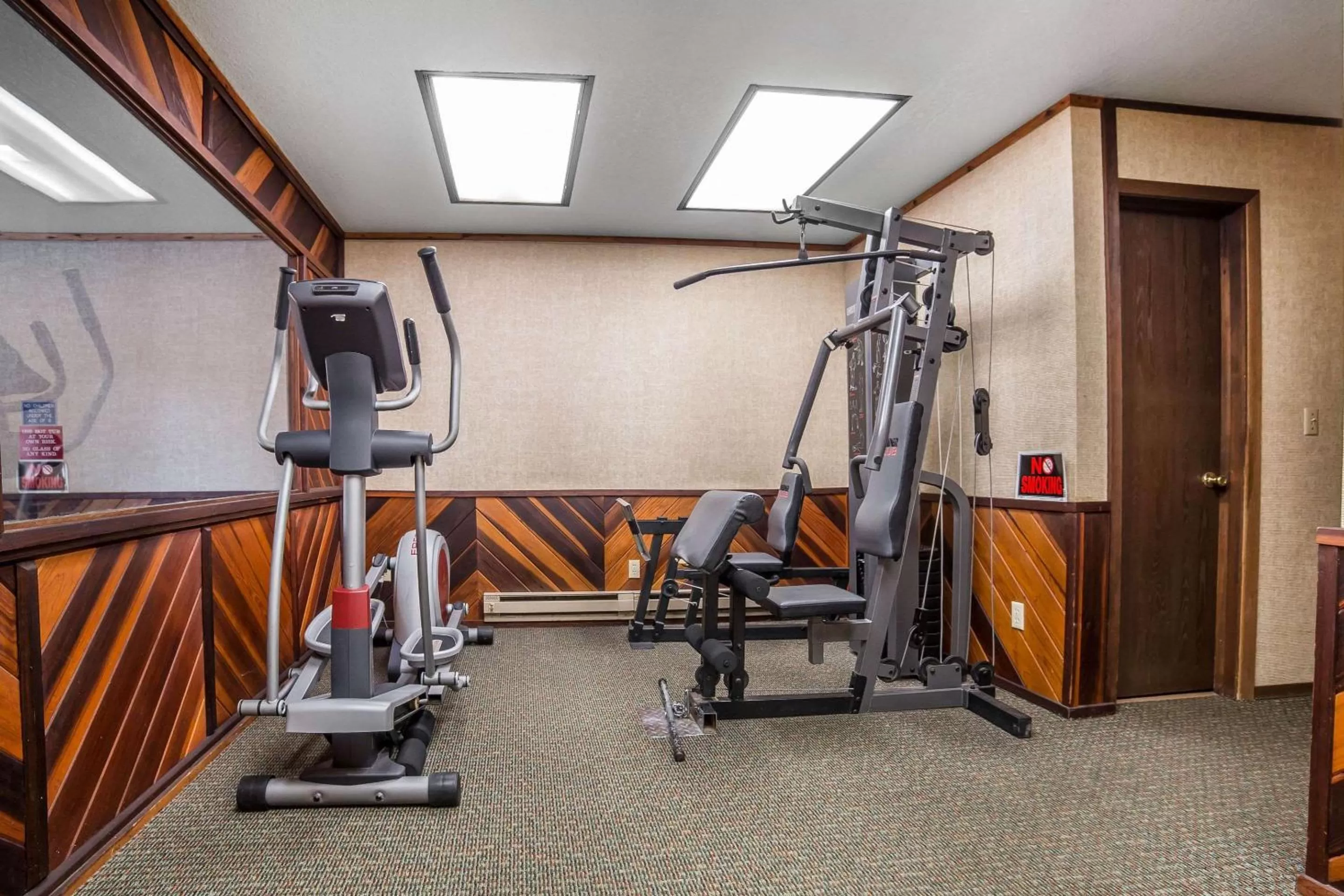 Fitness centre/facilities in Rodeway Inn Pronghorn Lodge