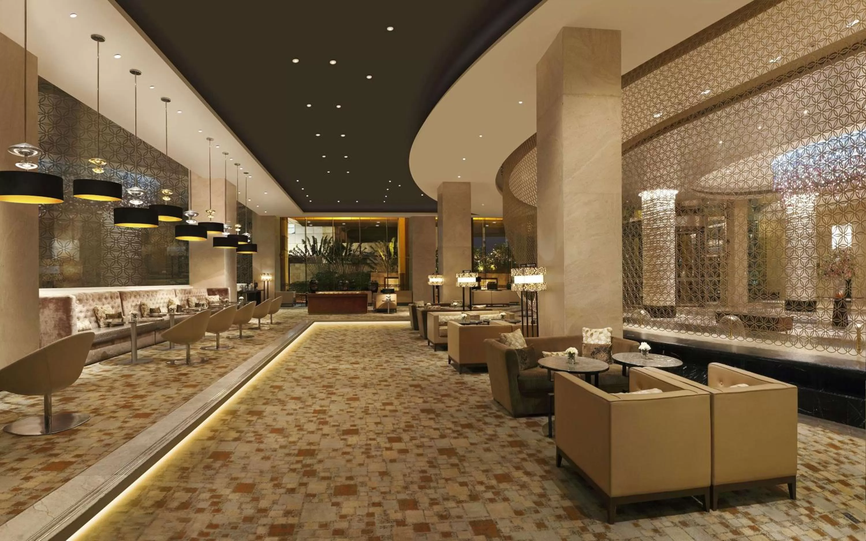 Dining area in Hilton Chennai