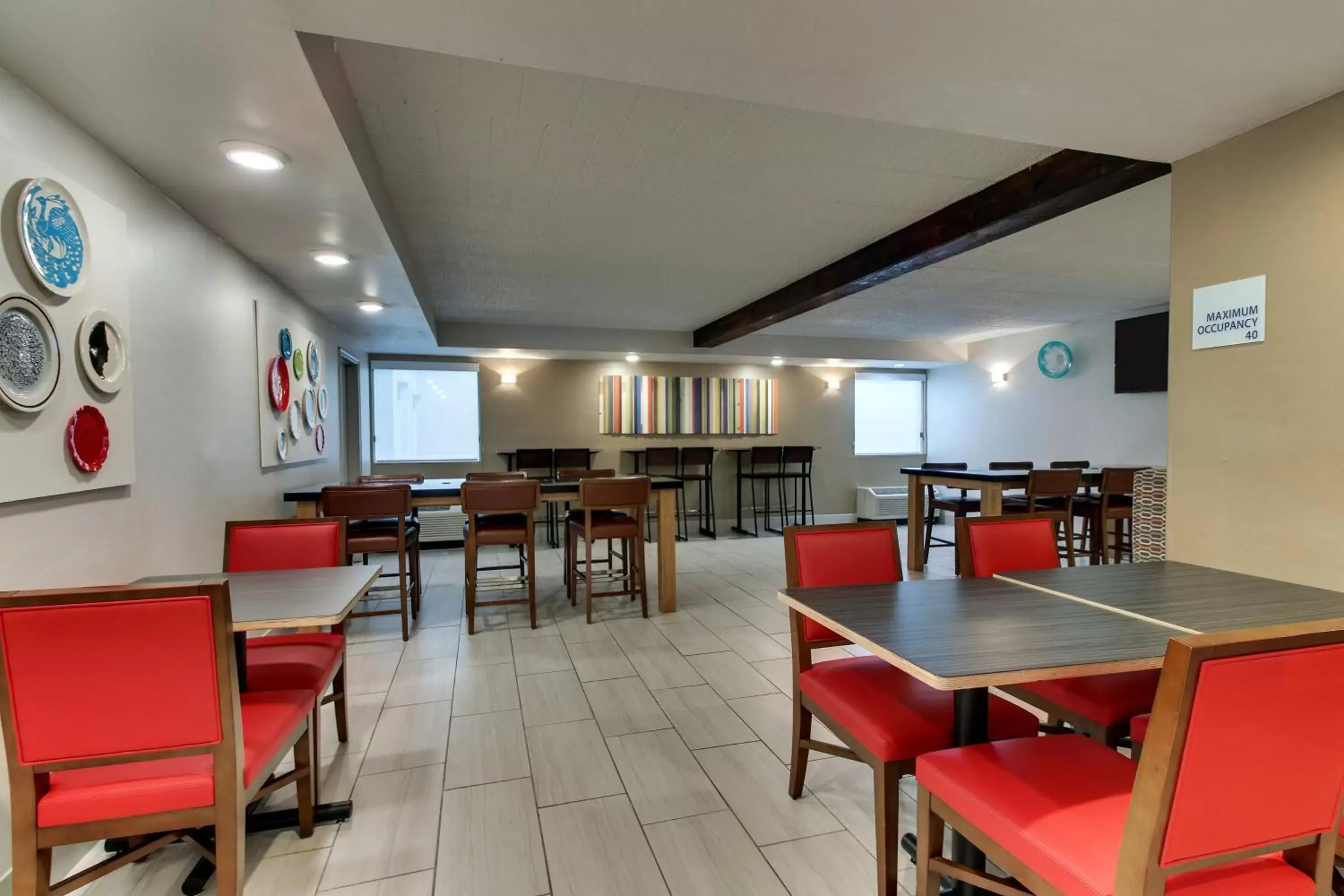 Breakfast, Restaurant/Places to Eat in Holiday Inn Express Pittston - Scranton Airport, an IHG Hotel